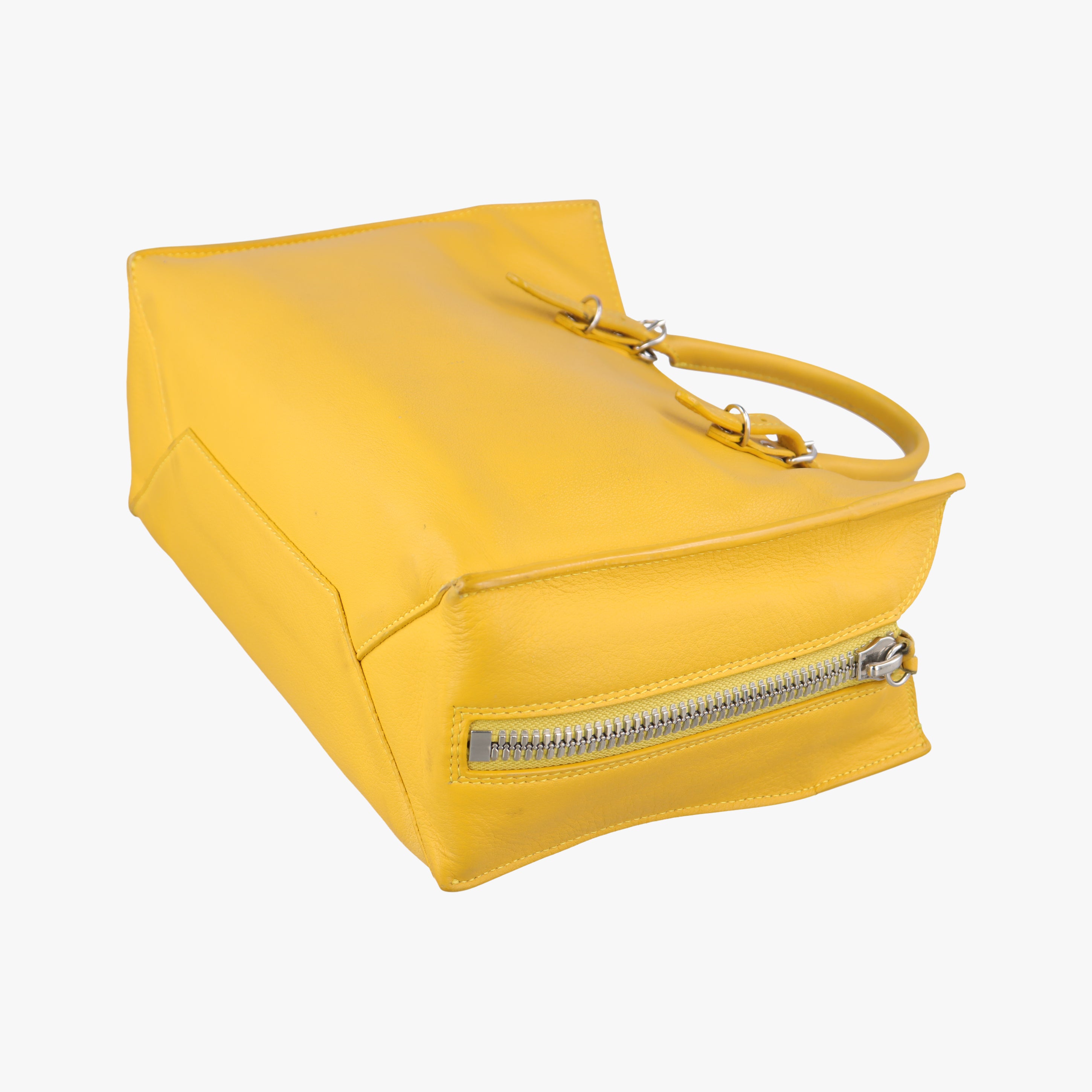 Pre-owned Balenciaga Paper A6 Zip Around Yellow Leather 370926 shoulderbag | stylenewstar