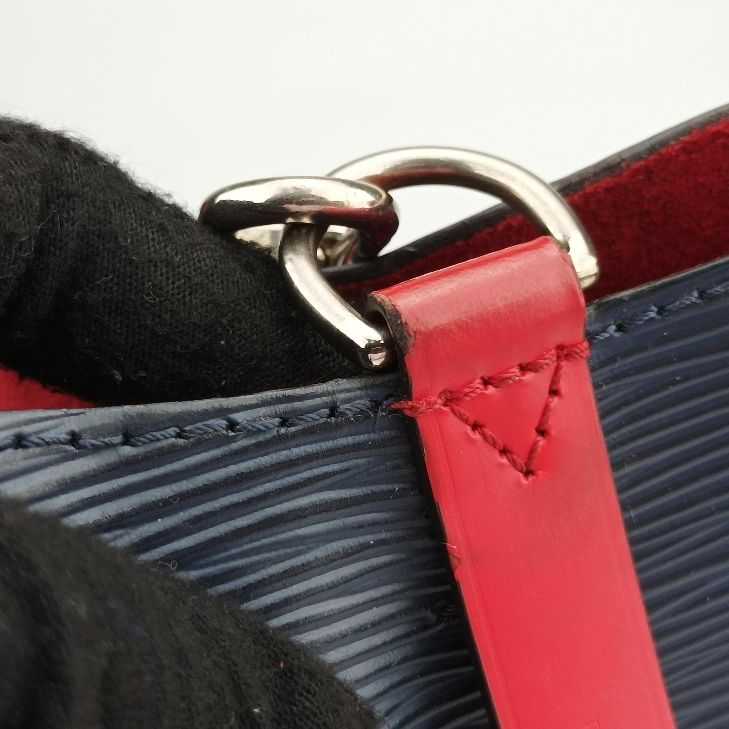 Pre-owned Louis Vuitton NeoNoe INDIGO Epi M54367 shoulderbag | stylenewstar