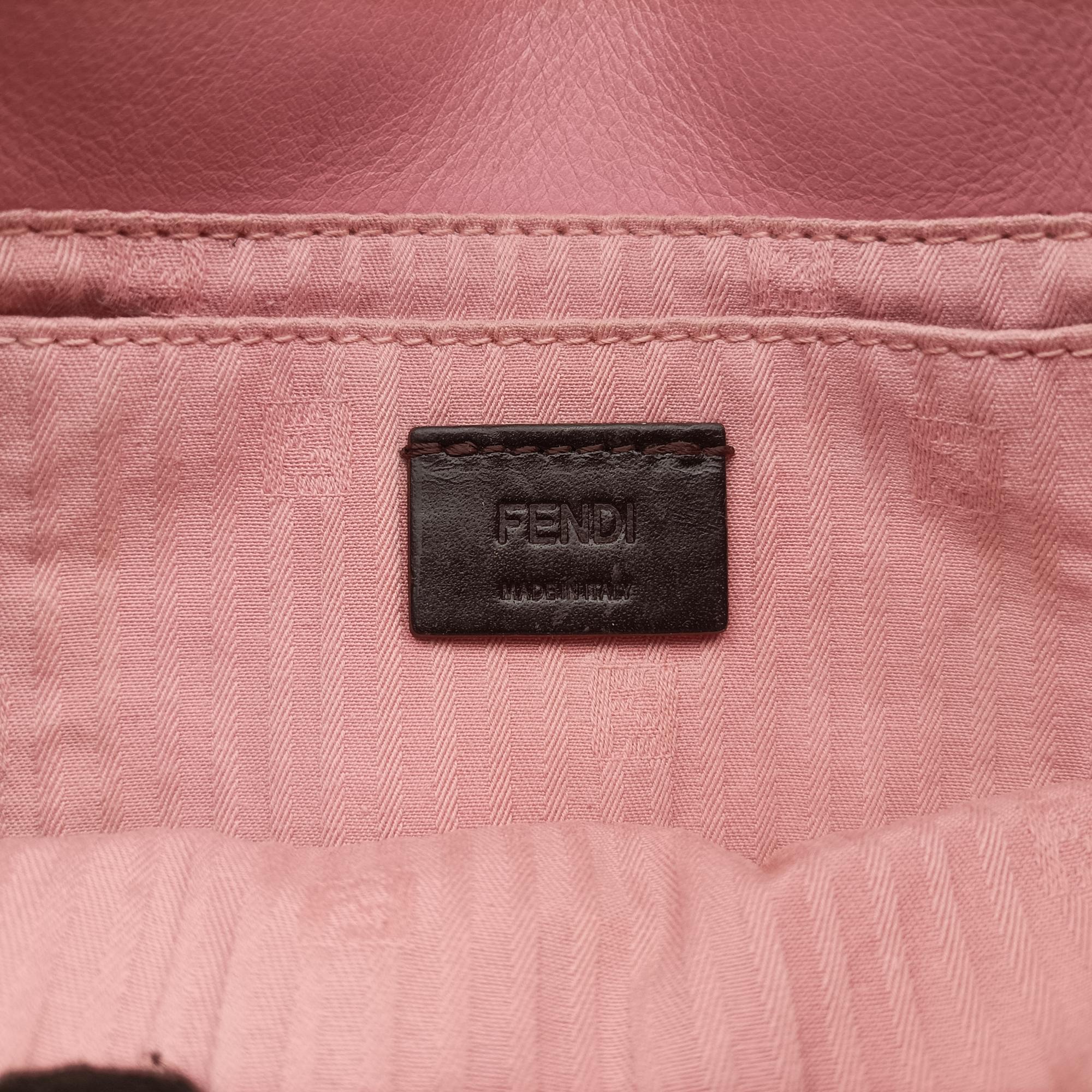 Pre-owned Fendi Fendista Pochette Pink Leather 8M0276 shoulderbag | stylenewstar