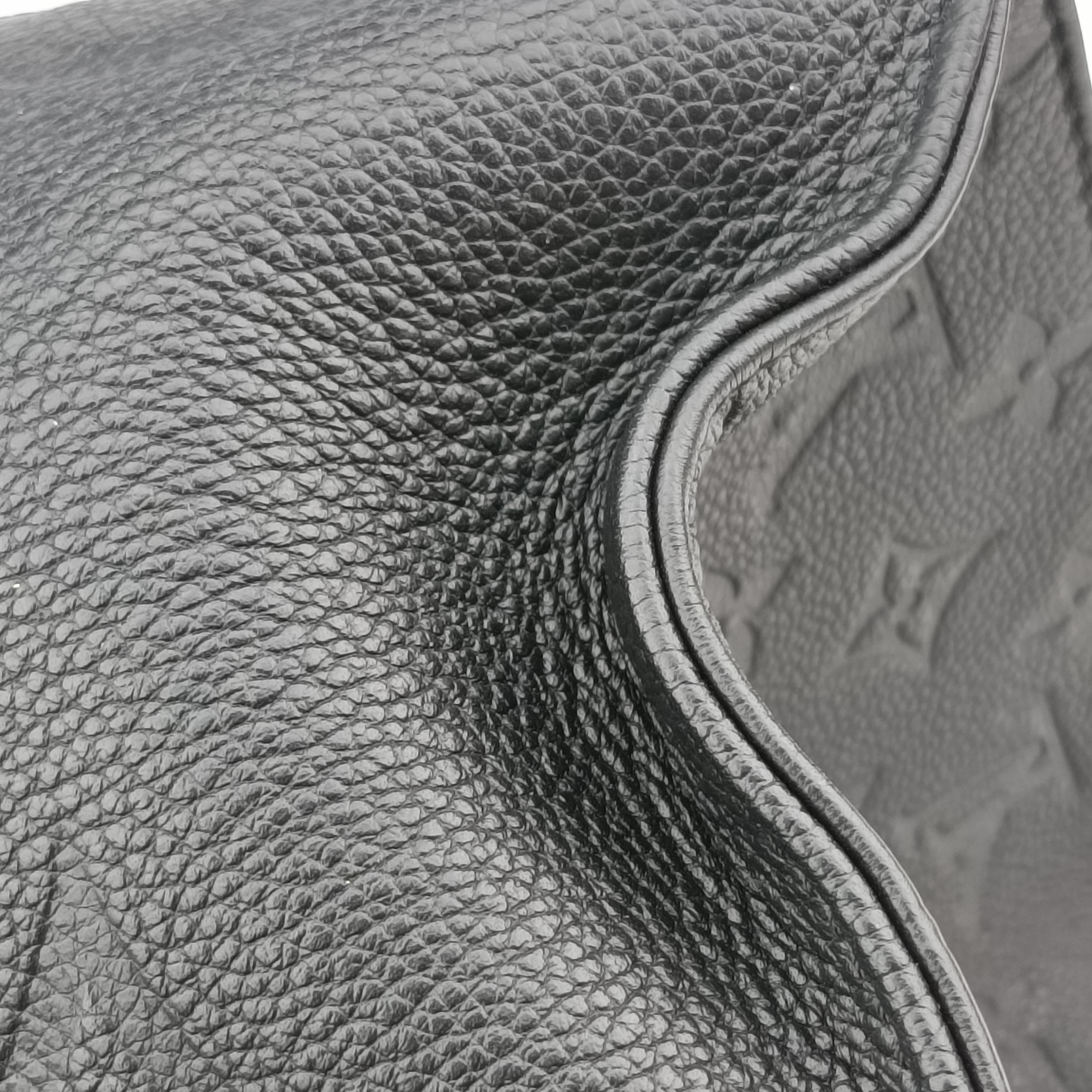 Pre-owned Louis Vuitton OnTheGo GM Noir Monogram Empreinte Giant M44925 shoulderbag | stylenewstar