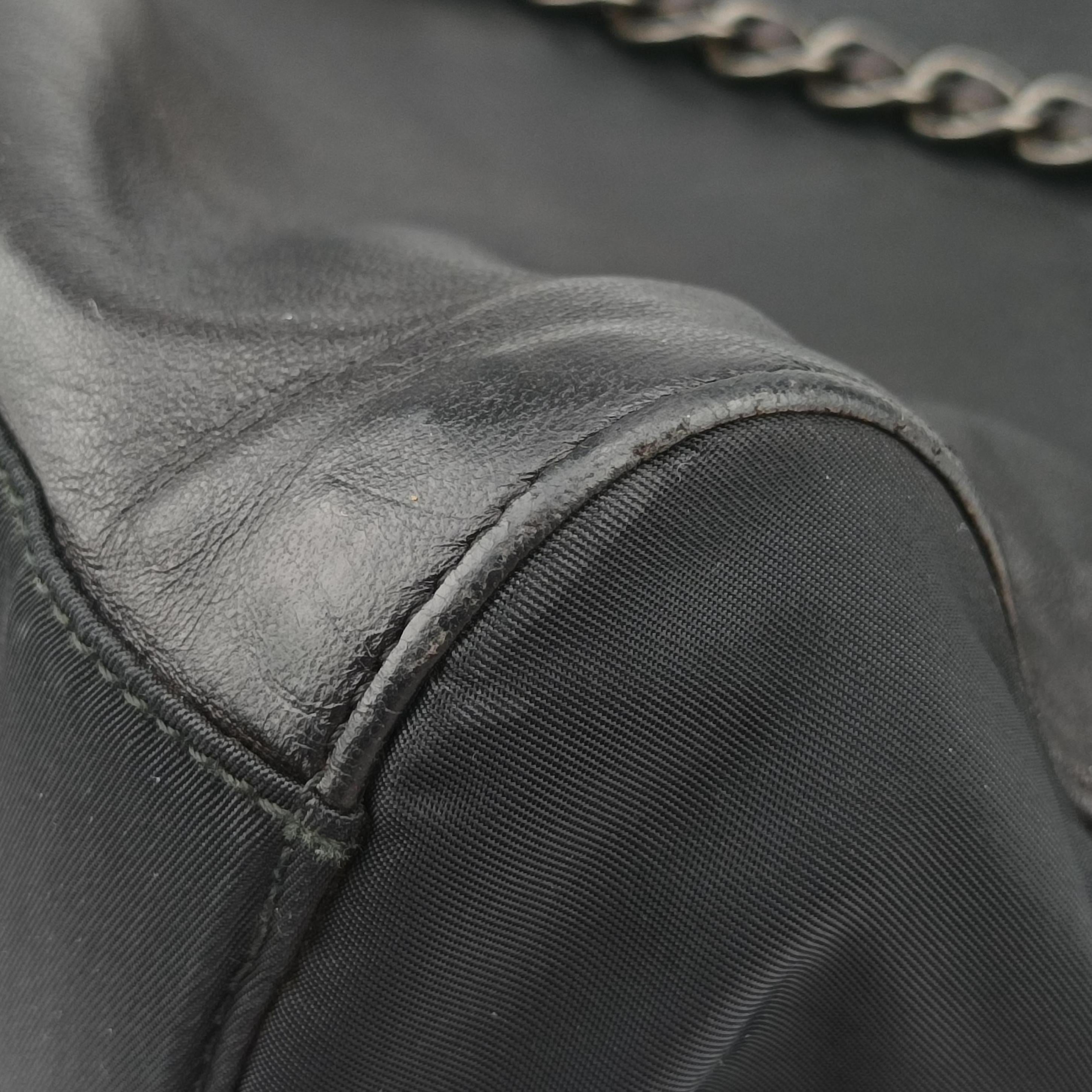 Vintage Prada Nappa Catena Black Leather  shoulderbag | stylenewstar