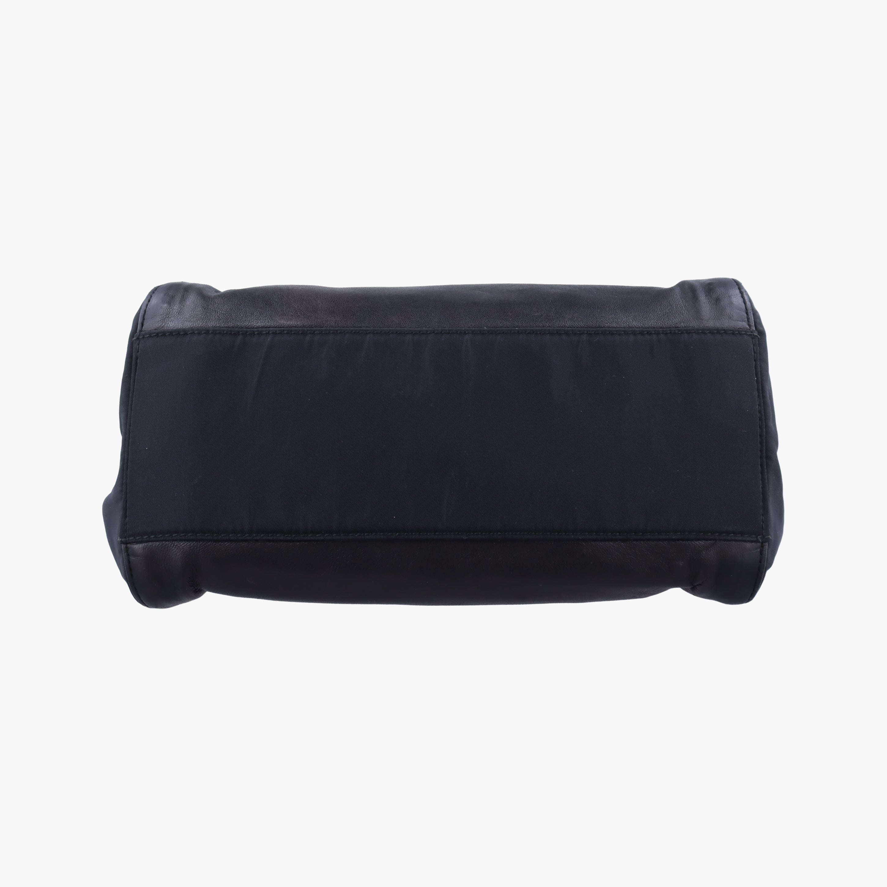 Vintage Prada Nappa Catena Black Leather  shoulderbag | stylenewstar
