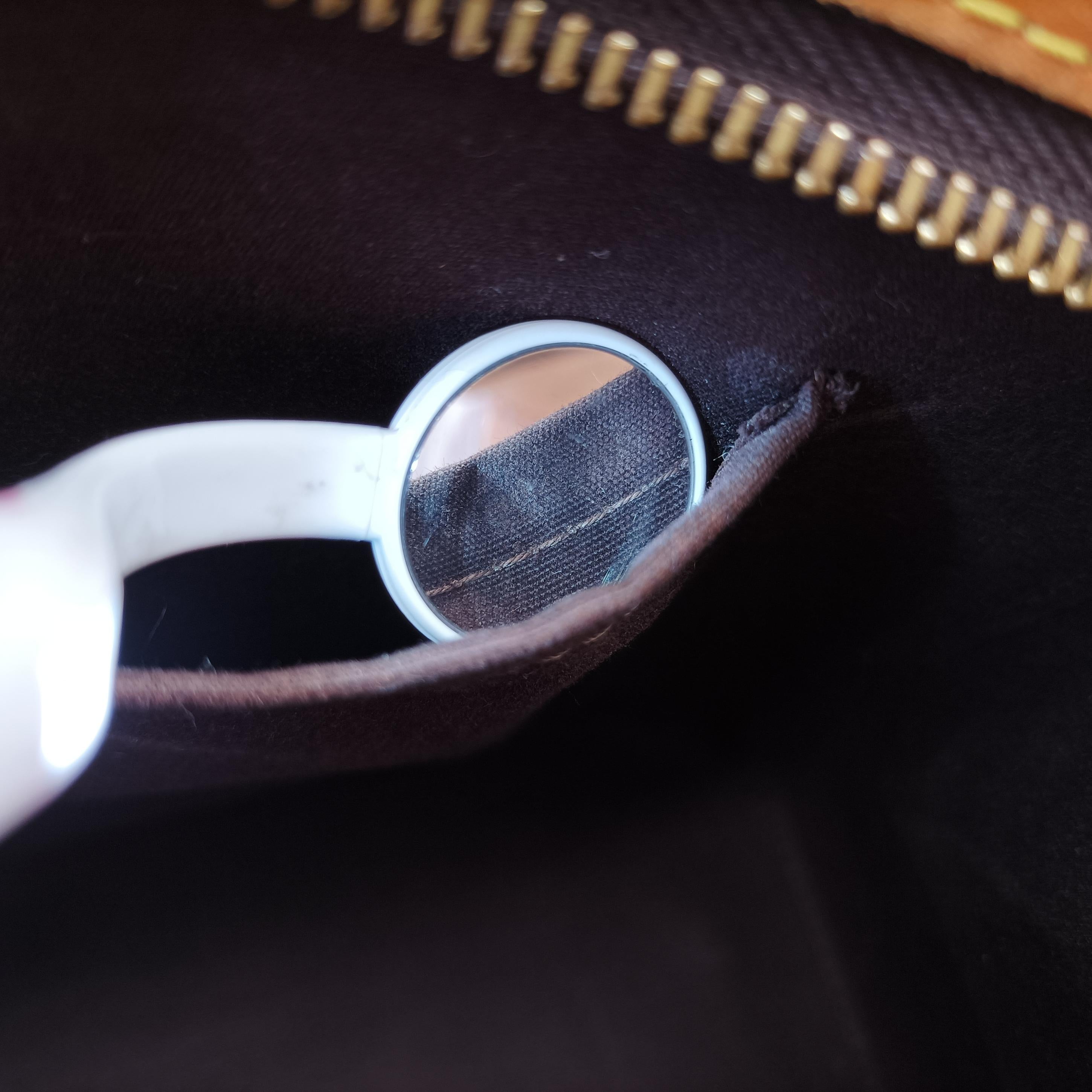 Pre-owned Louis Vuitton Brea MM Amarante Vernis M91619 shoulderbag | stylenewstar