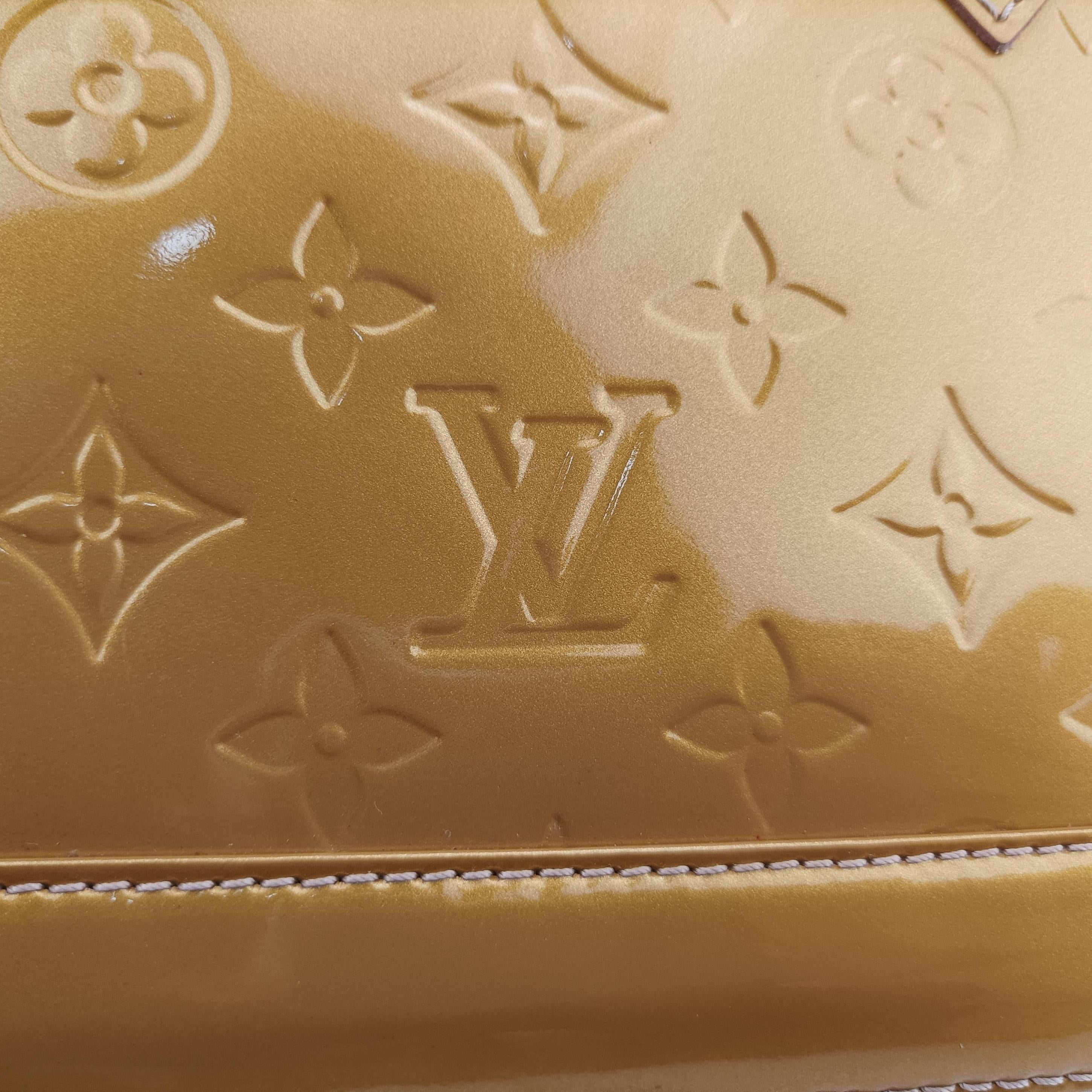 Vintage Louis Vuitton Alma BB Beige Poudre Vernis M91752 shoulderbag | stylenewstar