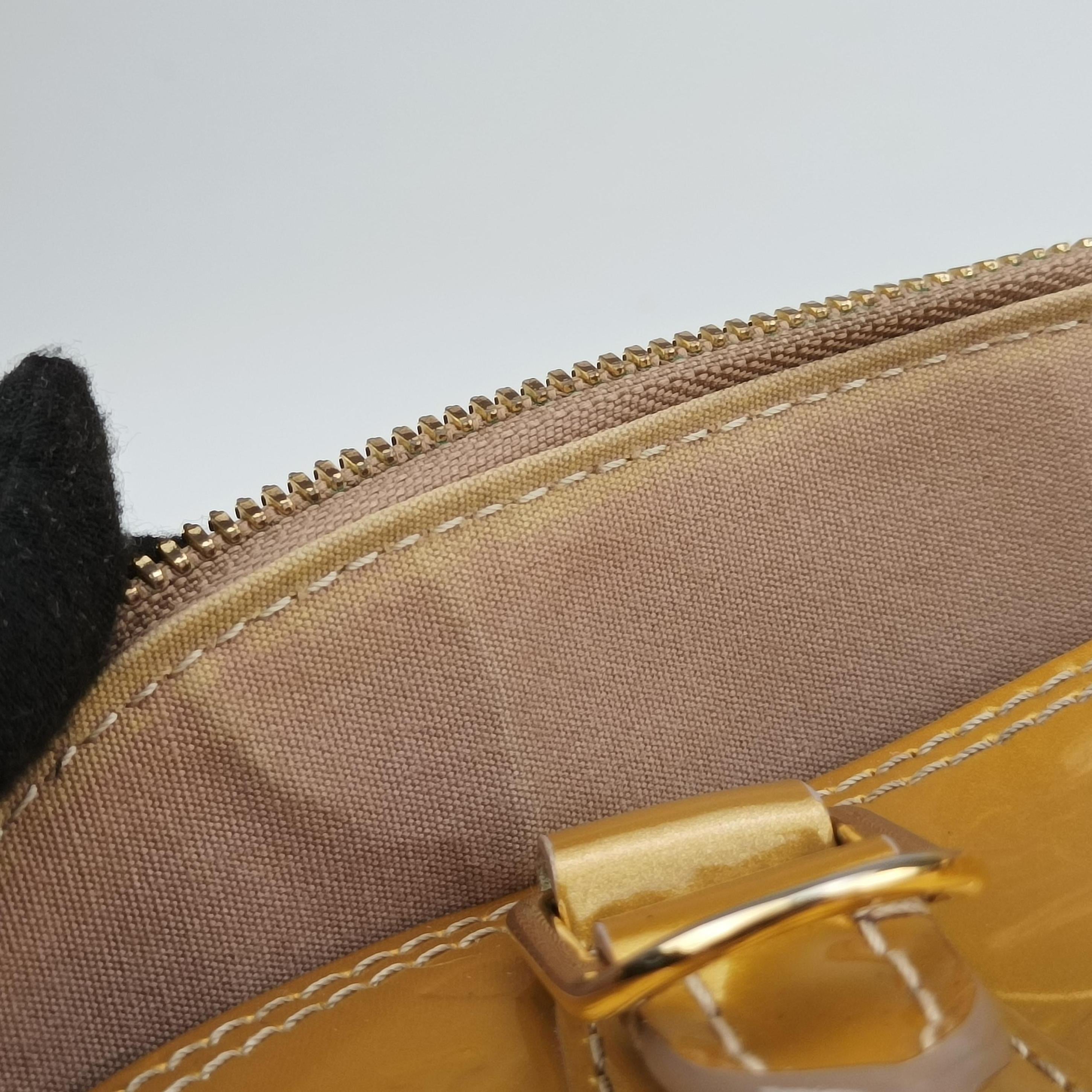 Vintage Louis Vuitton Alma BB Beige Poudre Vernis M91752 shoulderbag | stylenewstar