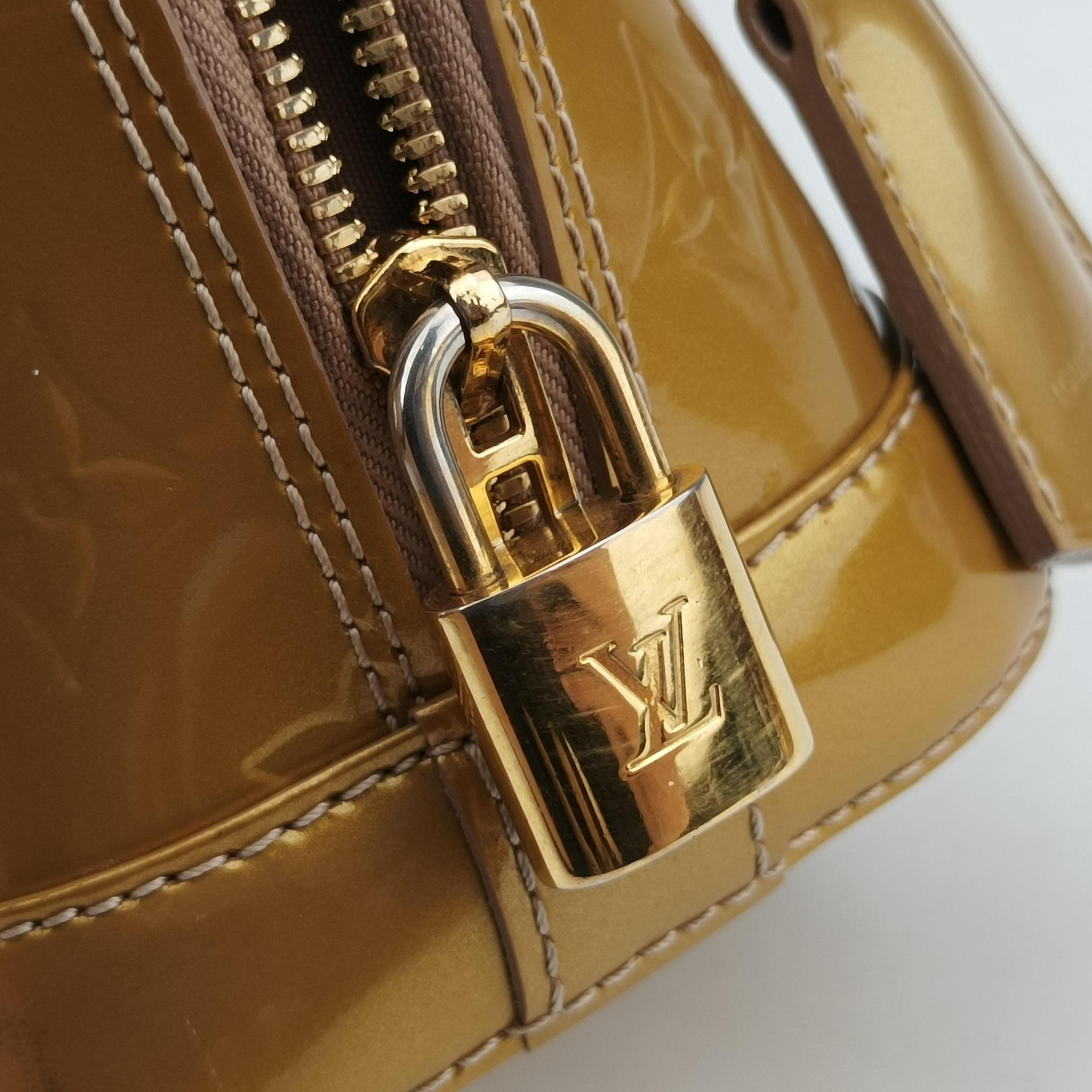 Vintage Louis Vuitton Alma BB Beige Poudre Vernis M91752 shoulderbag | stylenewstar