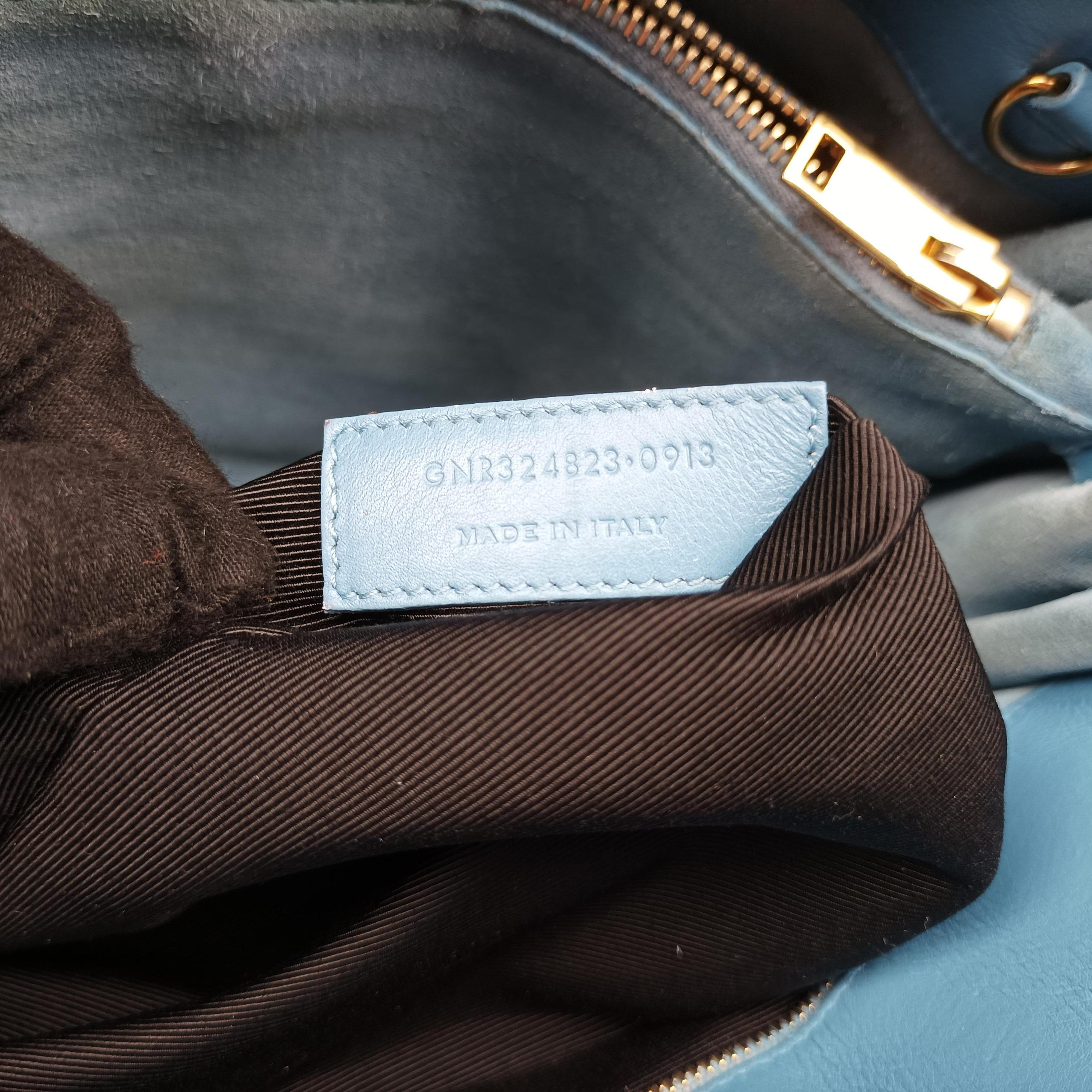 Secondhand Yves Saint Laurent SAC DE JOUR Blue Leather 324823 shoulderbag | stylenewstar