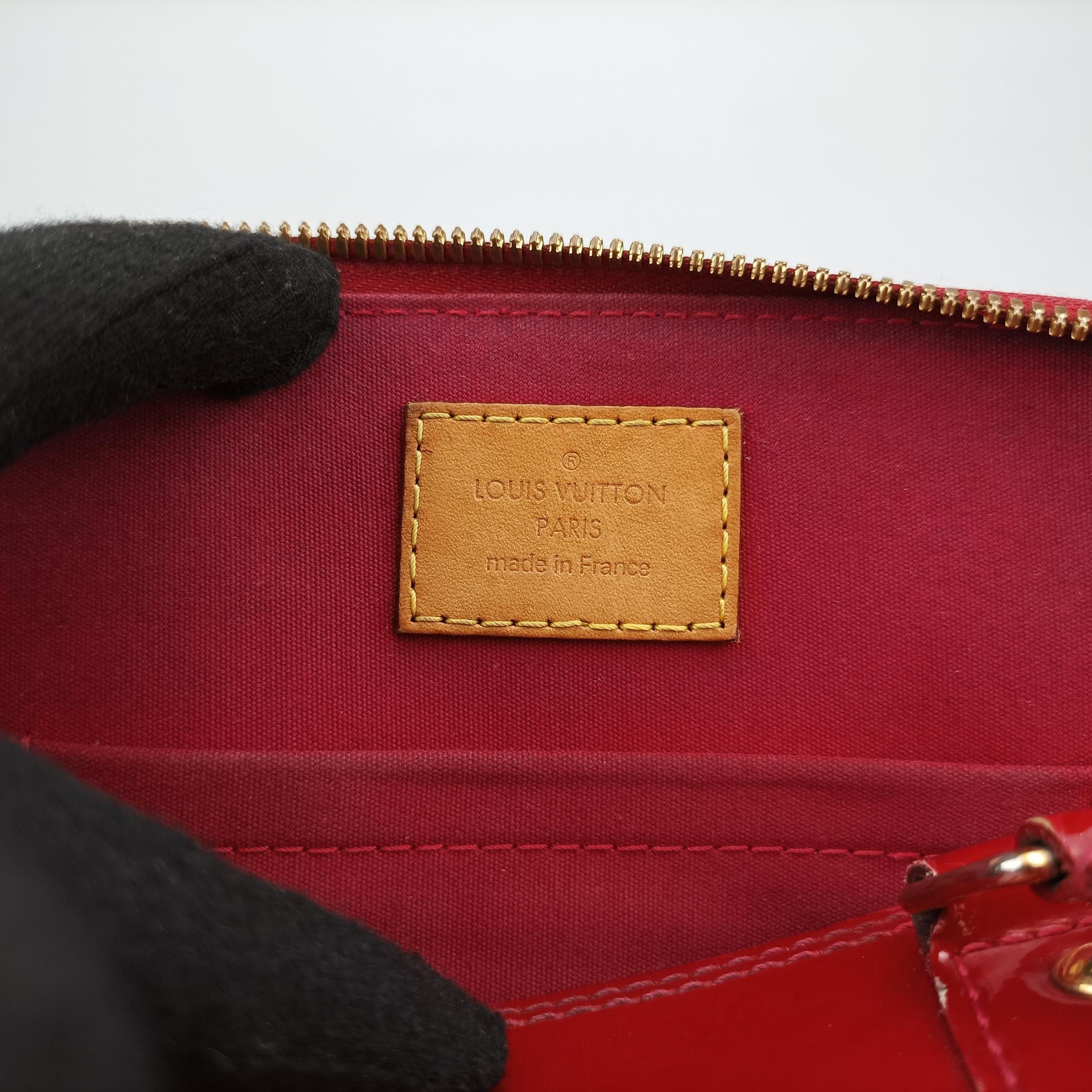 Secondhand Louis Vuitton Alma BB CERISE Vernis M90174 shoulderbag | stylenewstar
