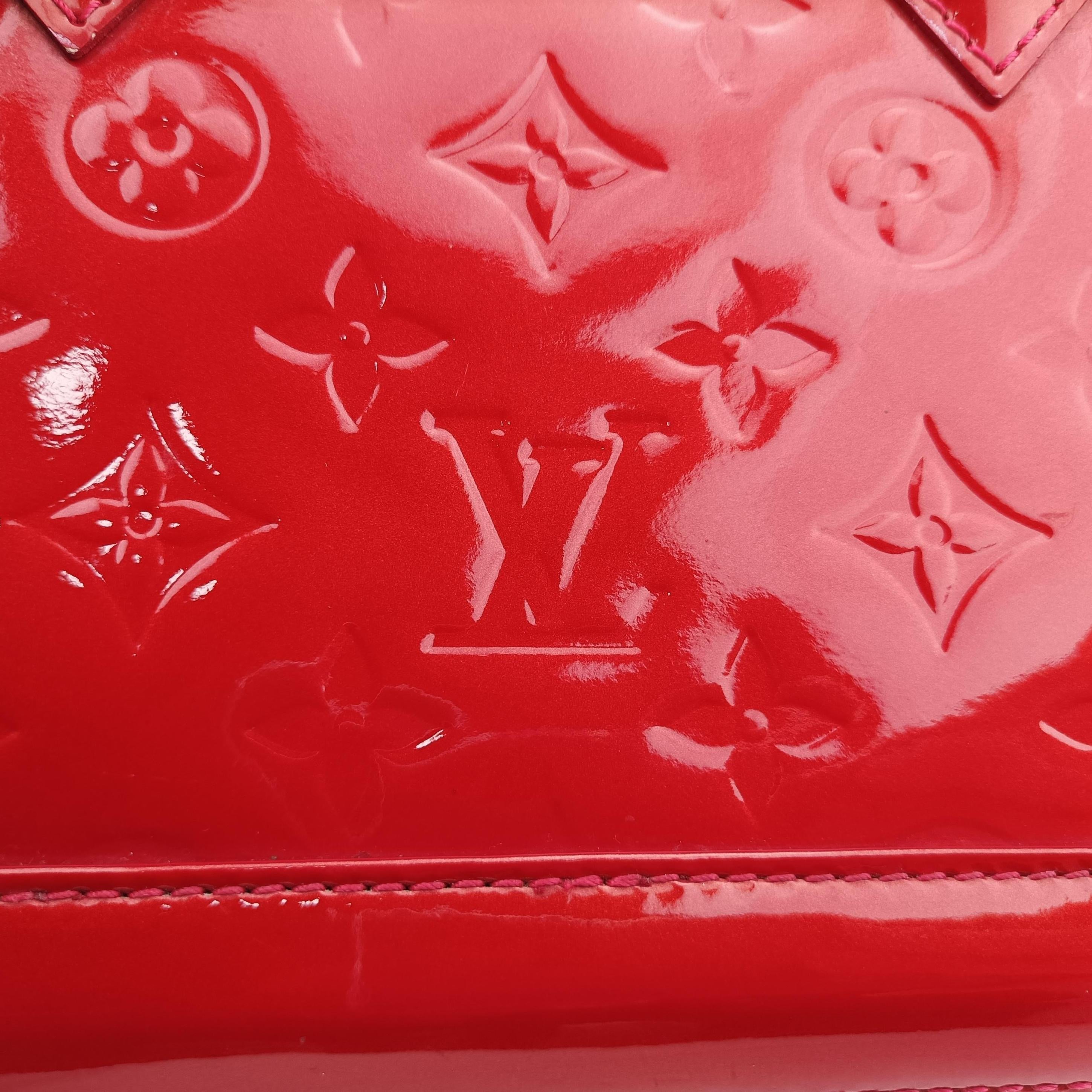 Secondhand Louis Vuitton Alma BB CERISE Vernis M90174 shoulderbag | stylenewstar