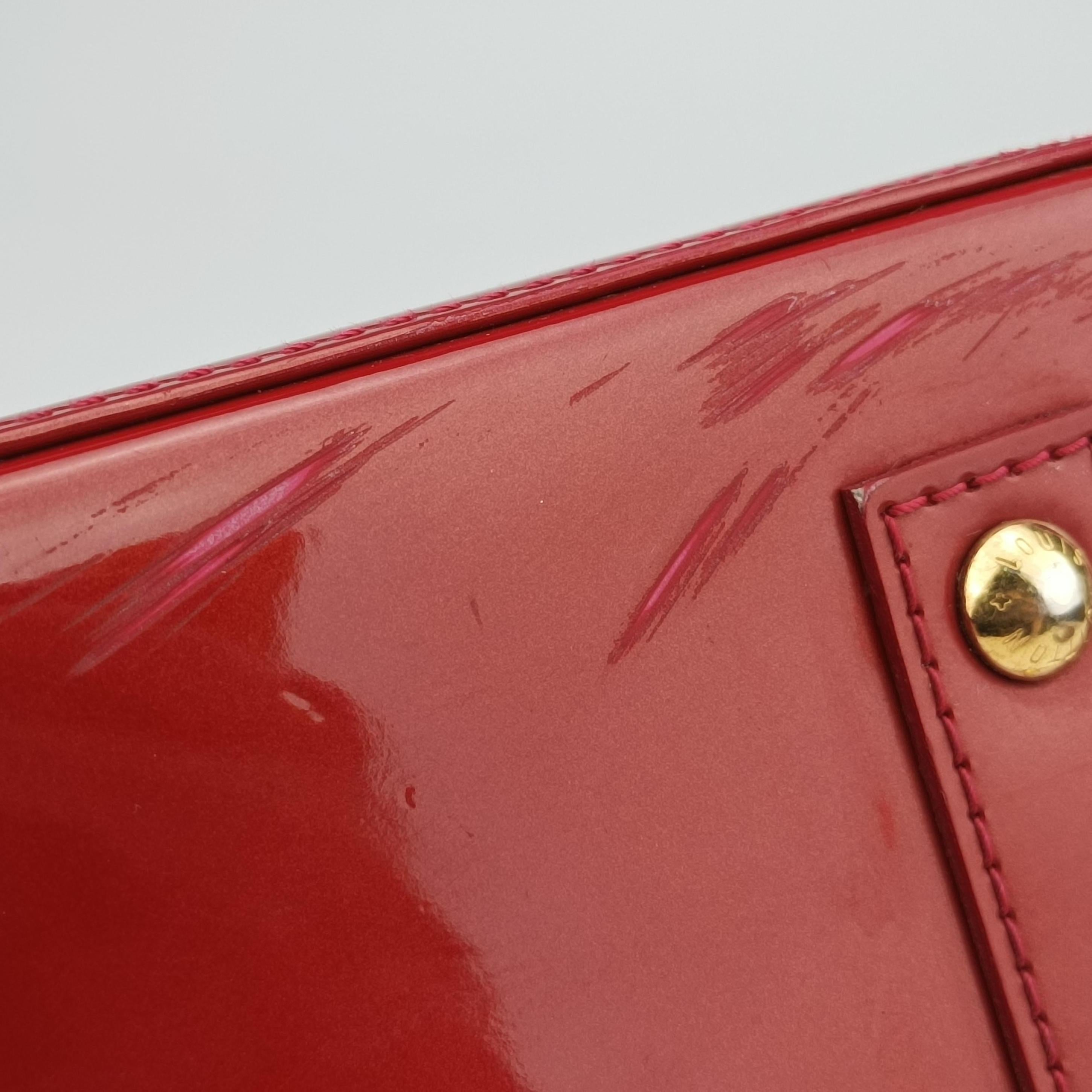 Secondhand Louis Vuitton Alma BB CERISE Vernis M90174 shoulderbag | stylenewstar