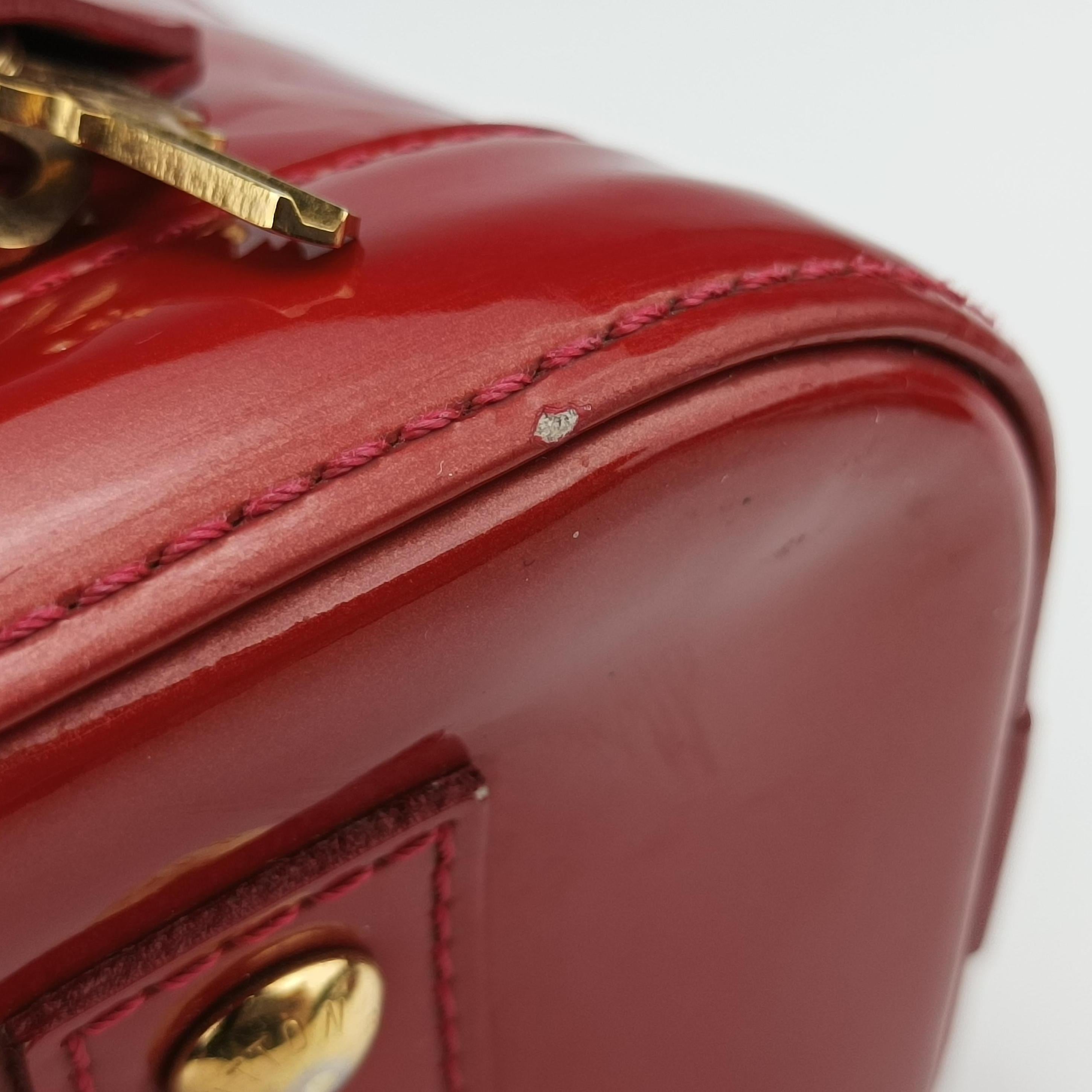 Secondhand Louis Vuitton Alma BB CERISE Vernis M90174 shoulderbag | stylenewstar