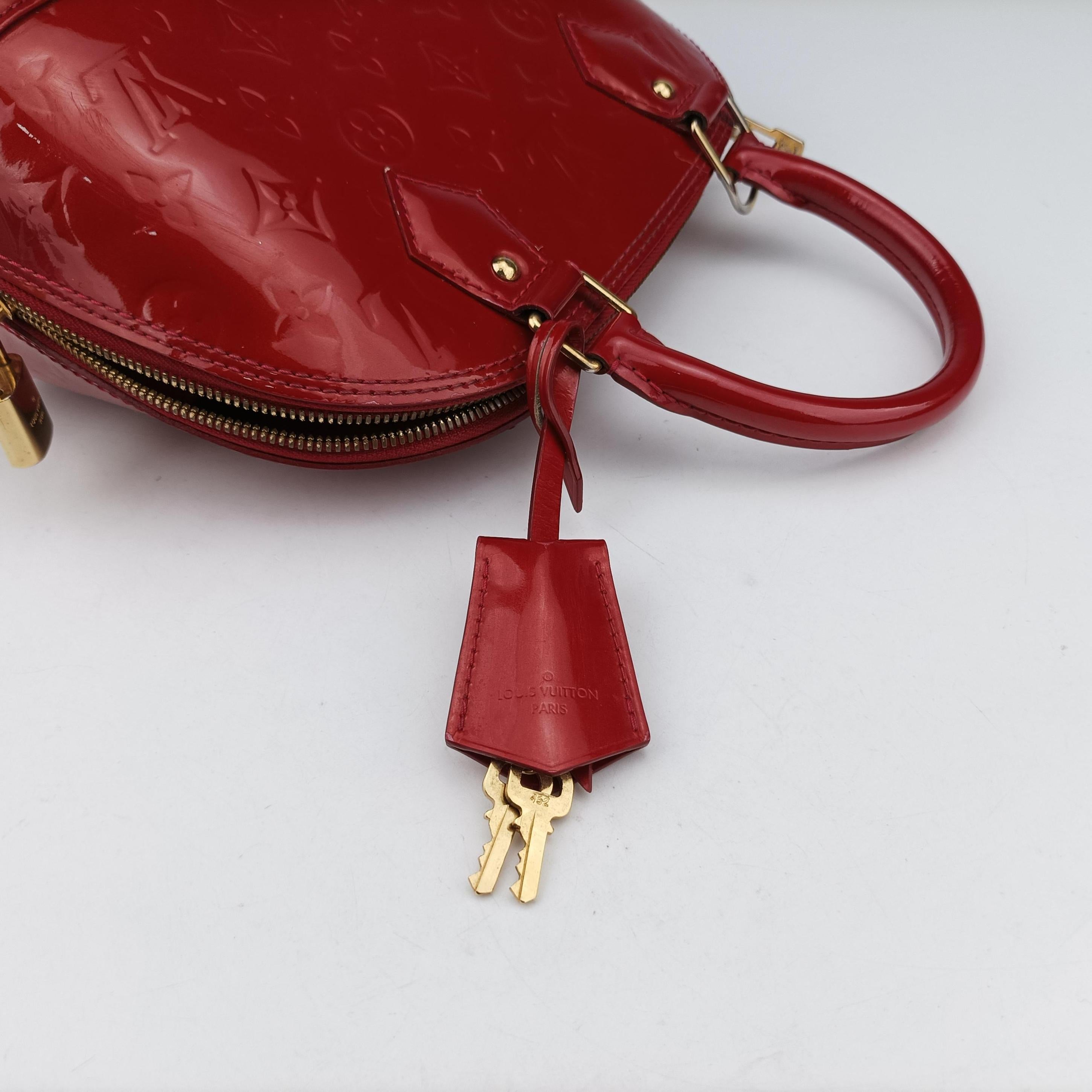Secondhand Louis Vuitton Alma BB CERISE Vernis M90174 shoulderbag | stylenewstar