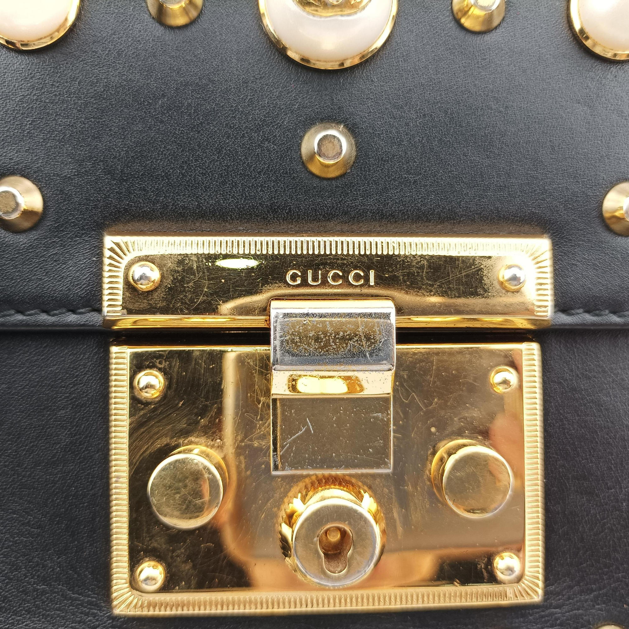 Pre-owned Gucci Padlock Black Leather 432182 shoulderbag | stylenewstar
