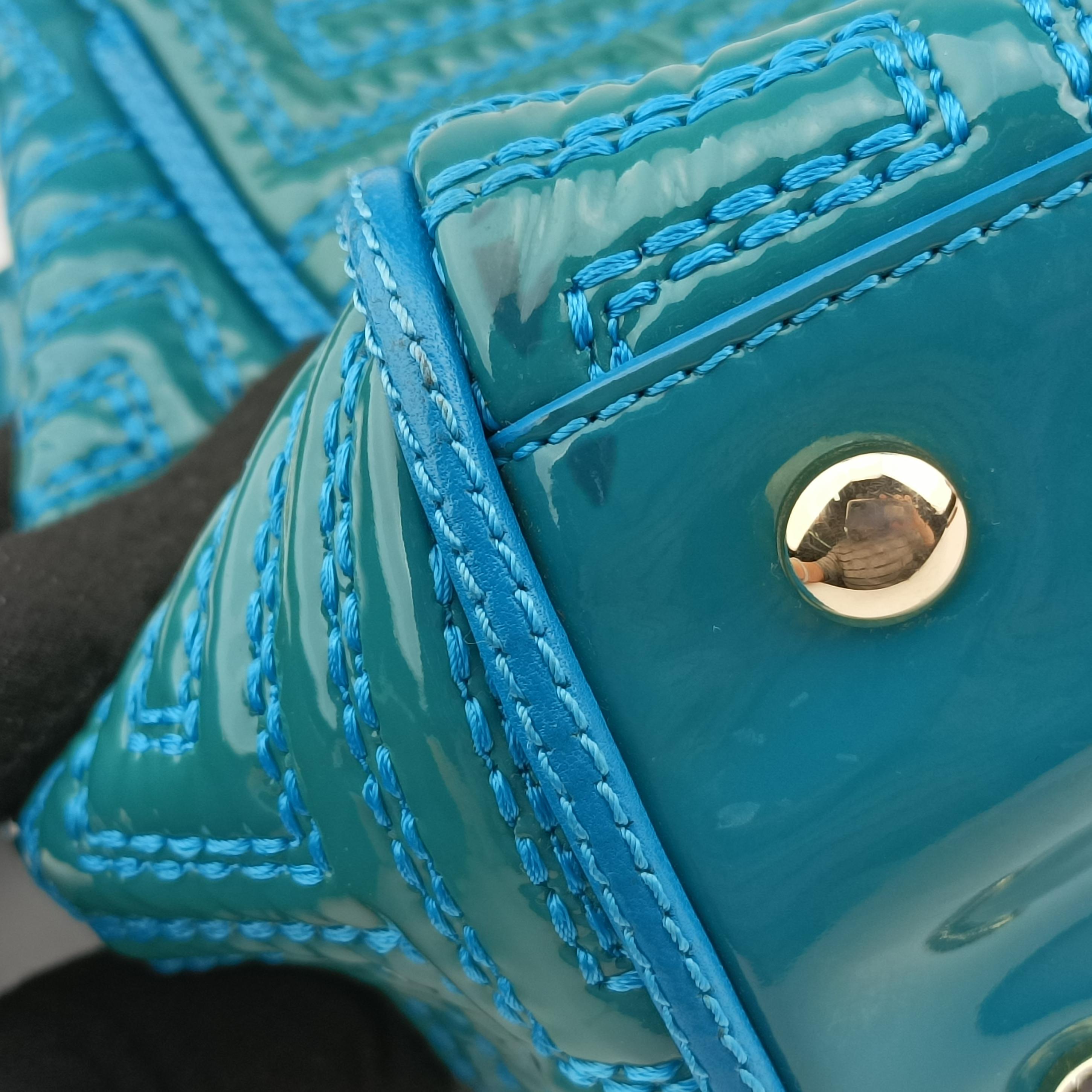 Pre-owned VERSACE Couture Green Patent  shoulderbag | stylenewstar