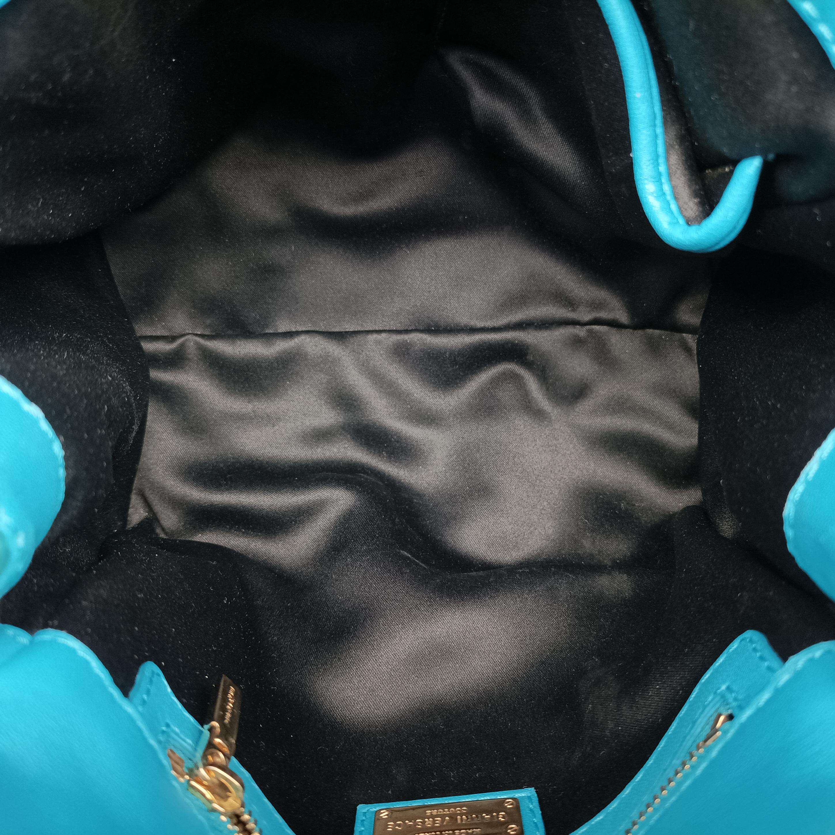 Pre-owned VERSACE Couture Green Patent  shoulderbag | stylenewstar
