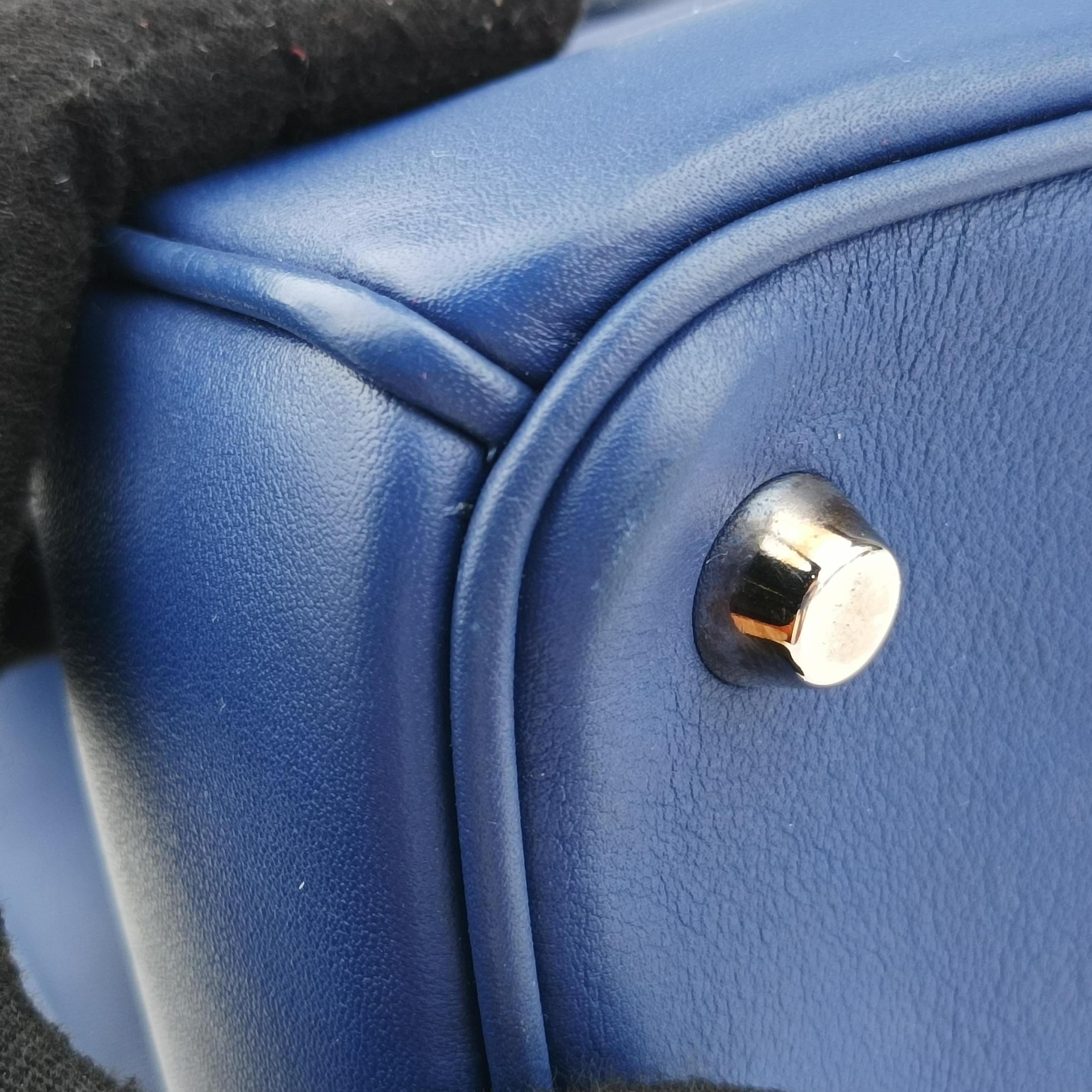 Pre-owned Christian Dior Diorissimo Blue Leather  shoulderbag | stylenewstar