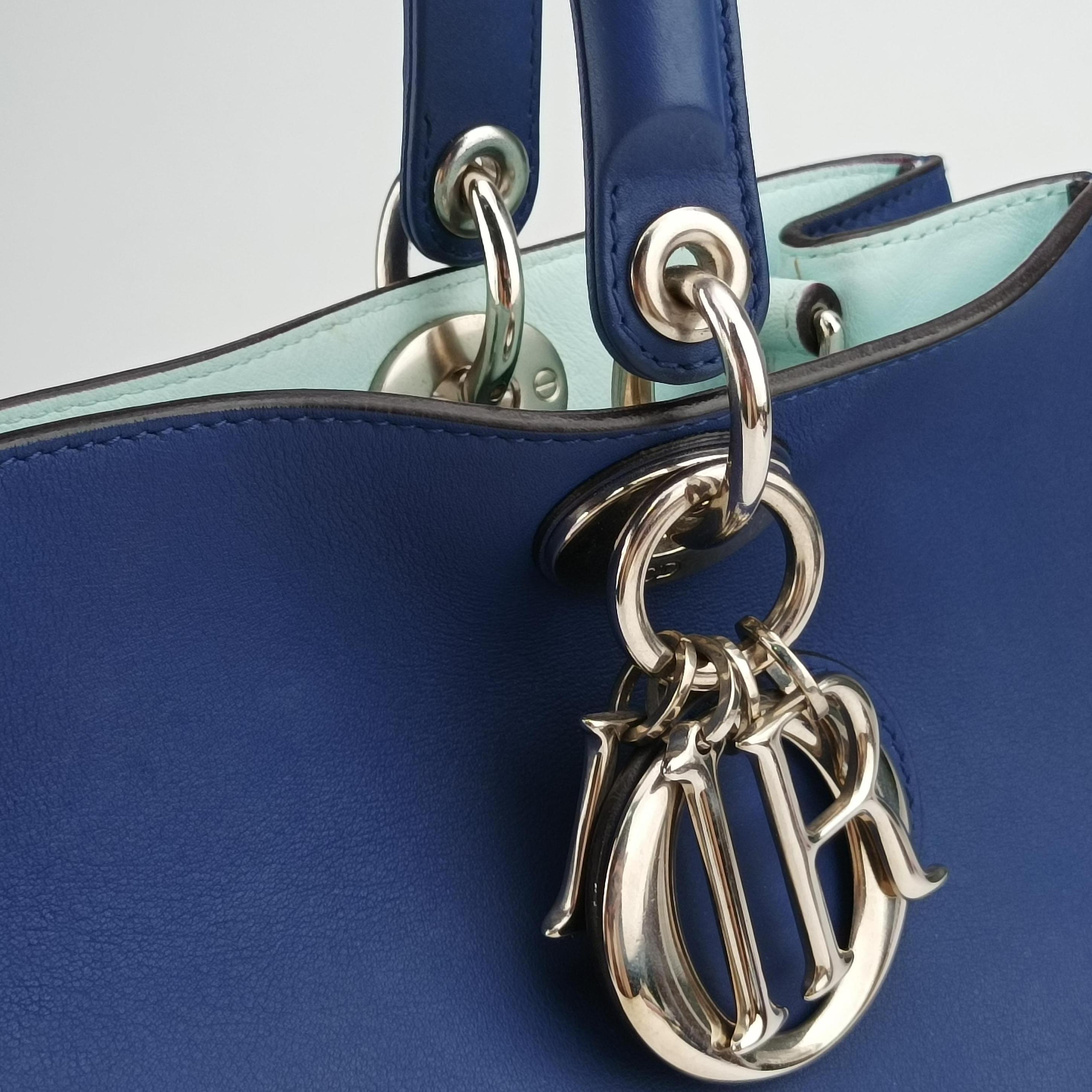Pre-owned Christian Dior Diorissimo Blue Leather  shoulderbag | stylenewstar