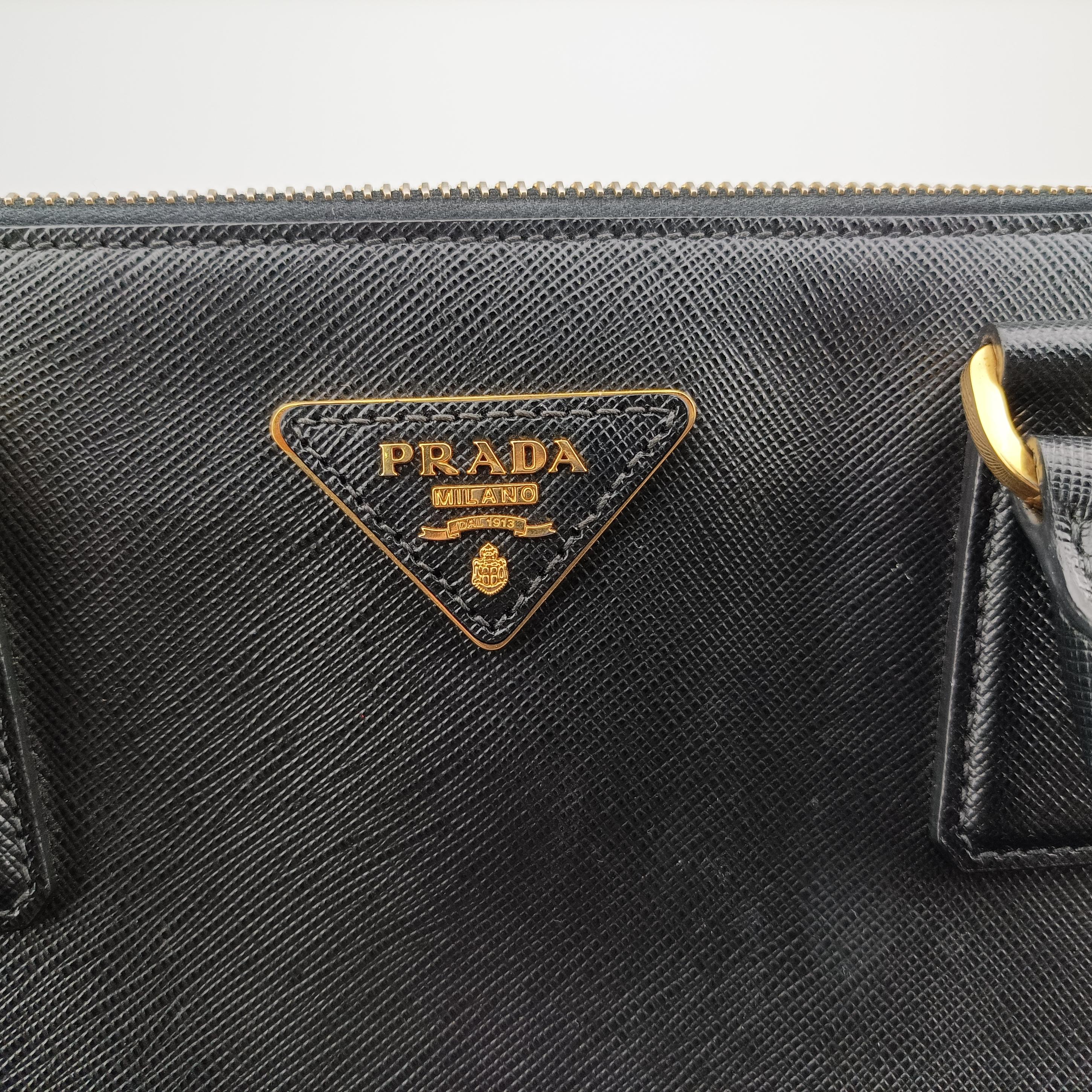 Pre-owned Prada Galleria Black SAFFIANO Leather BN1786 handbag | stylenewstar