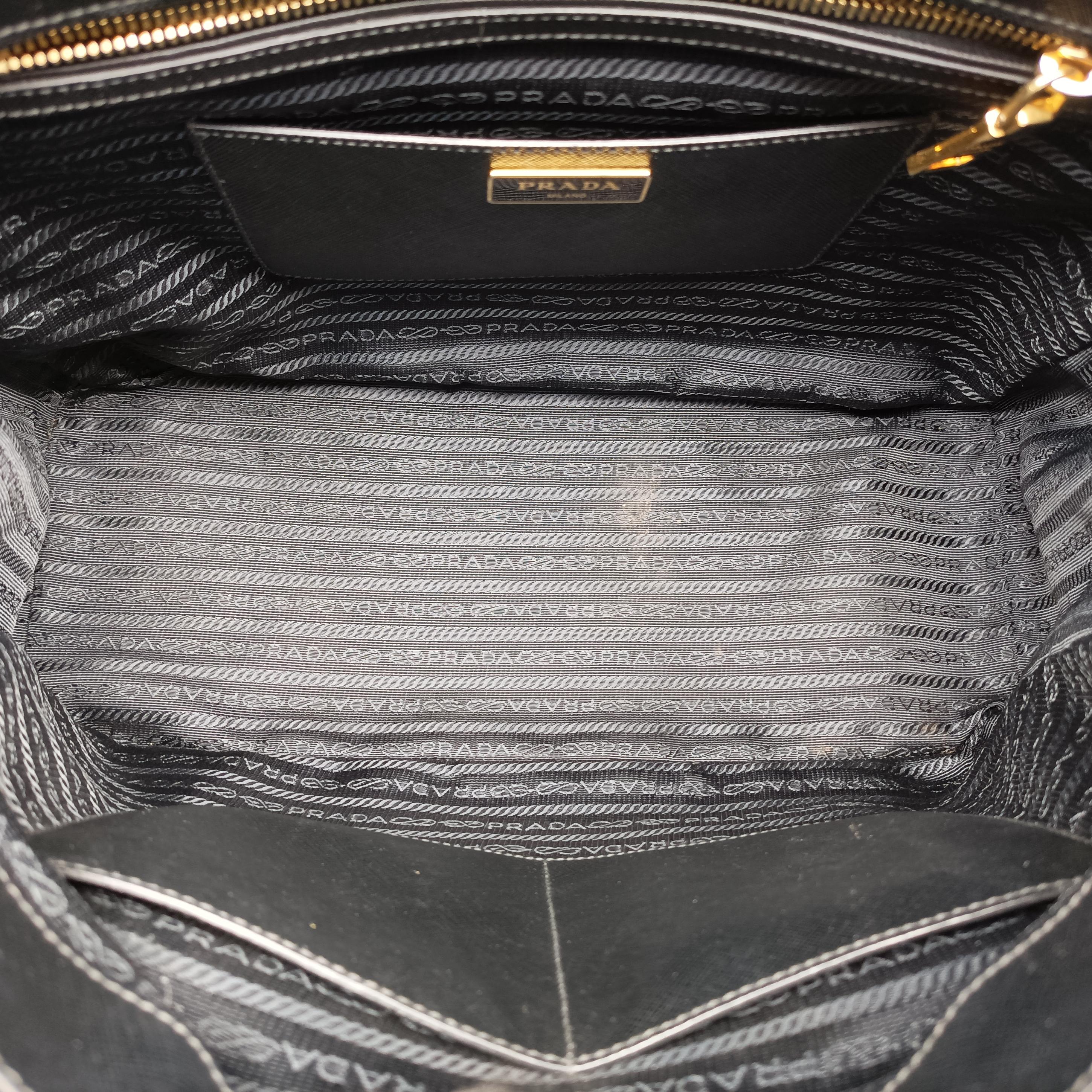 Pre-owned Prada Galleria Black SAFFIANO Leather BN1786 handbag | stylenewstar