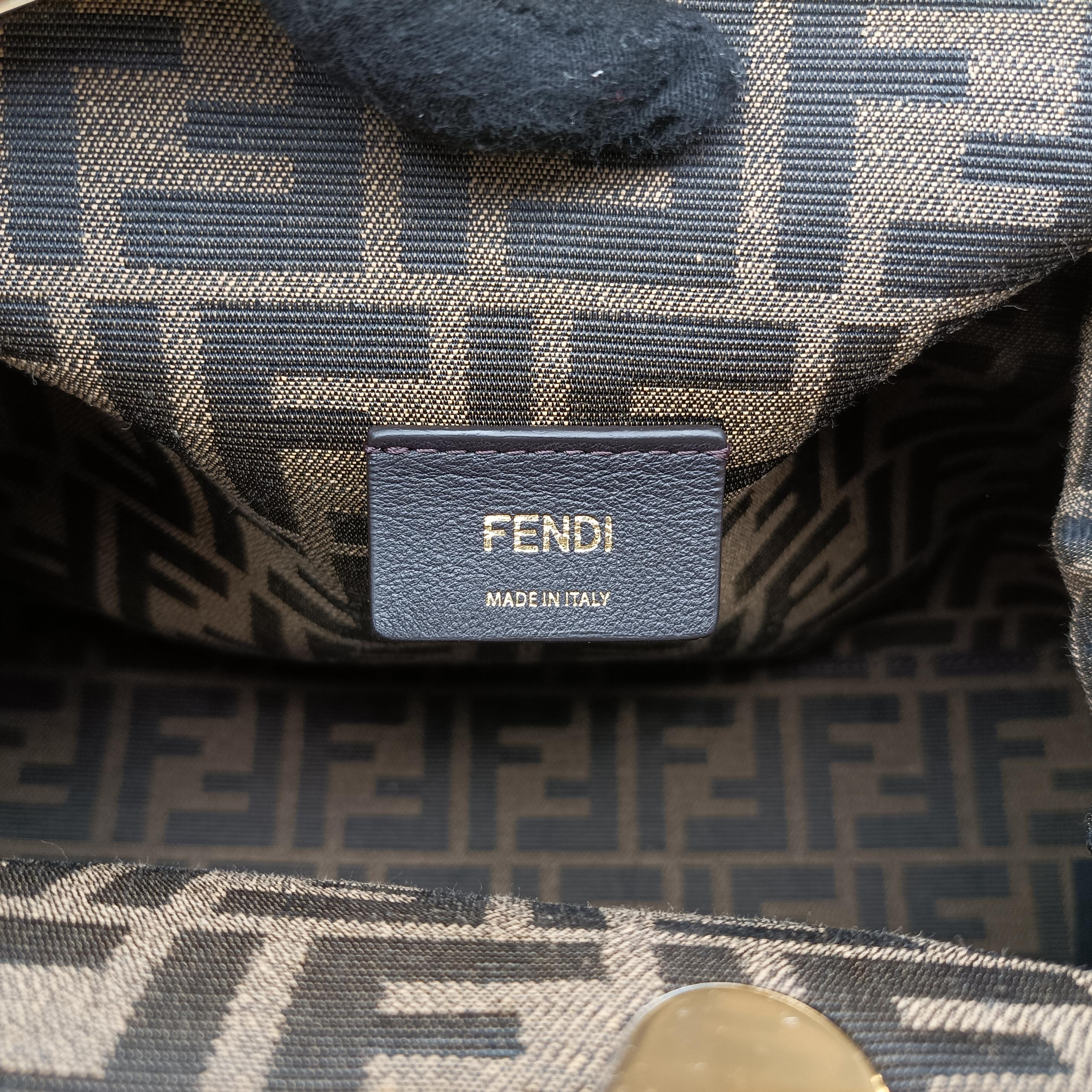 Pre-owned Fendi First Grey Leather 8BP127 shoulderbag | stylenewstar