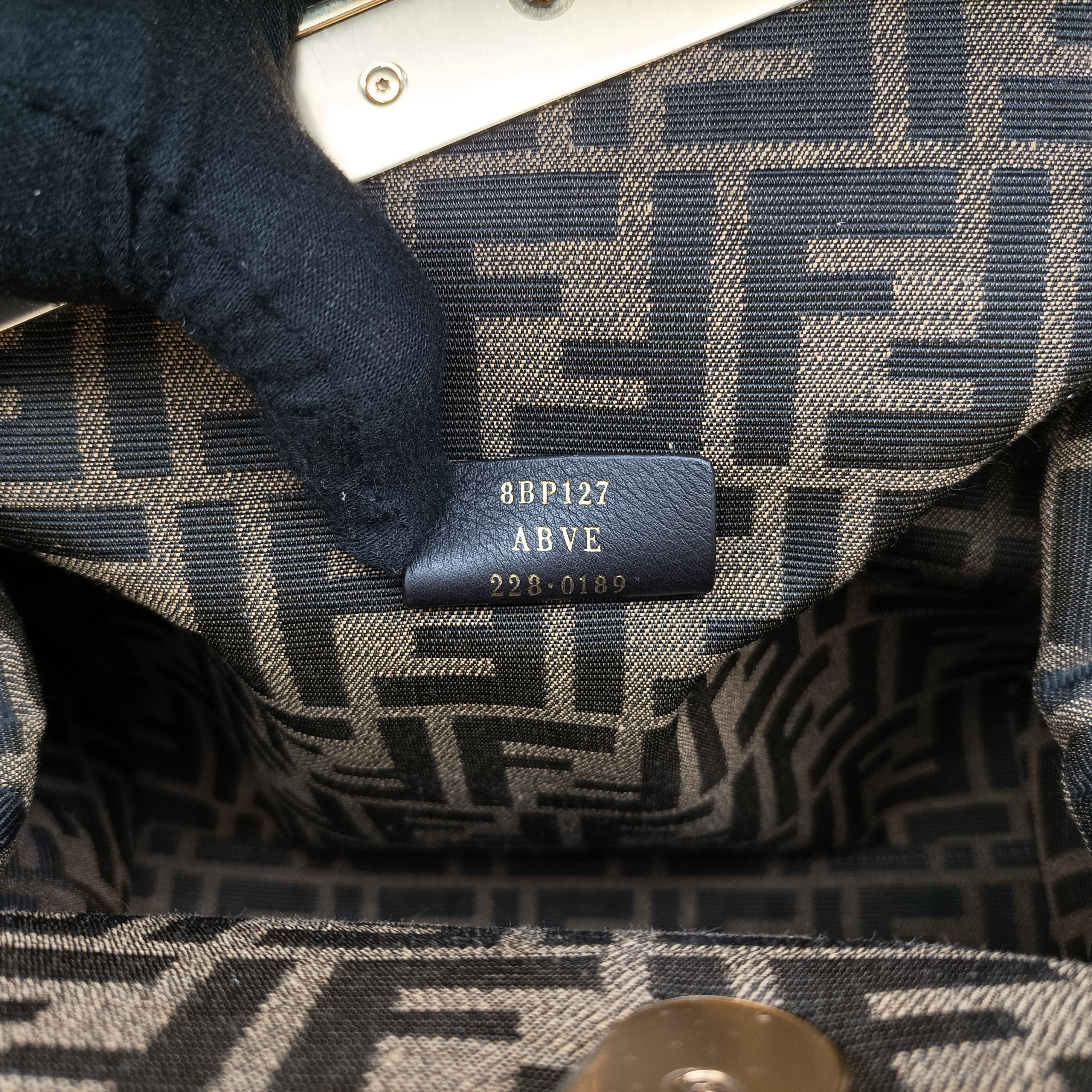 Pre-owned Fendi First Grey Leather 8BP127 shoulderbag | stylenewstar
