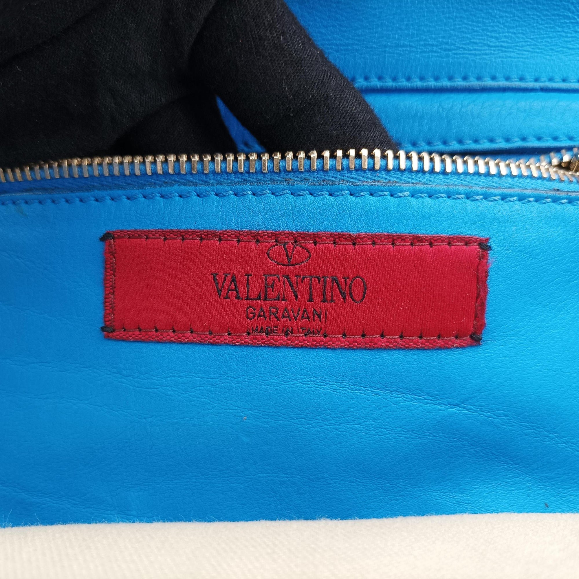 Pre-owned Valentino Rockstud Blue Leather  shoulderbag | stylenewstar