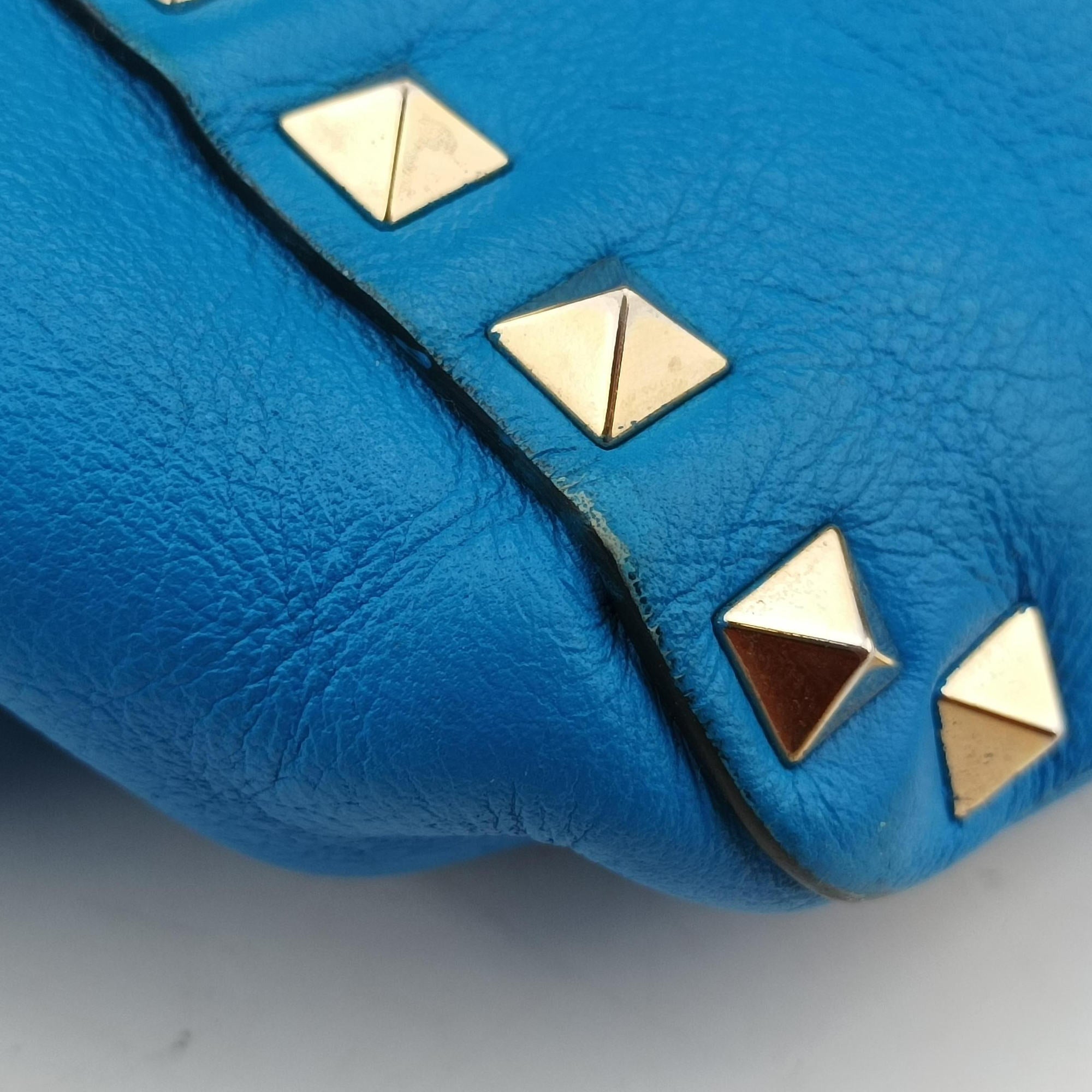 Pre-owned Valentino Rockstud Blue Leather  shoulderbag | stylenewstar