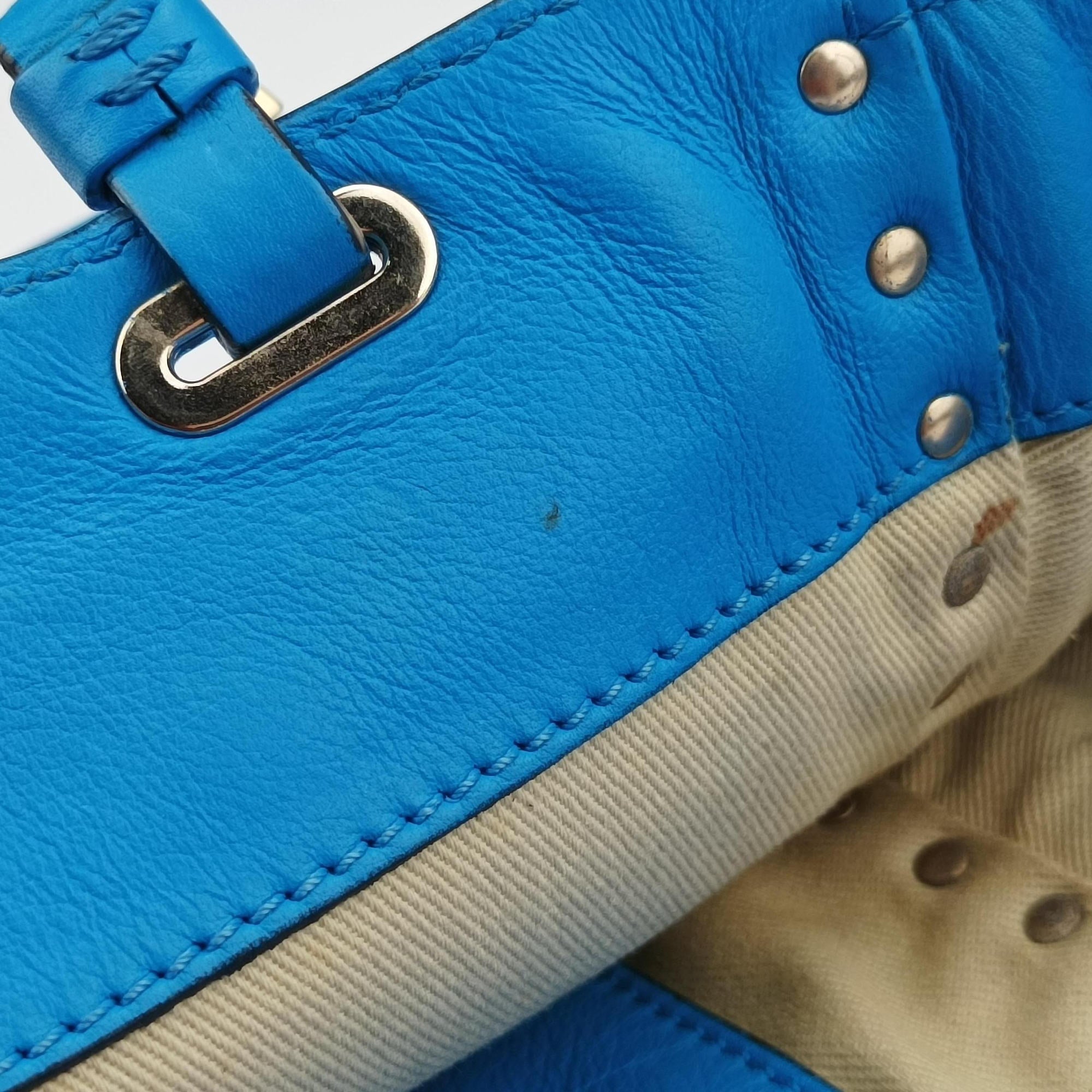 Pre-owned Valentino Rockstud Blue Leather  shoulderbag | stylenewstar