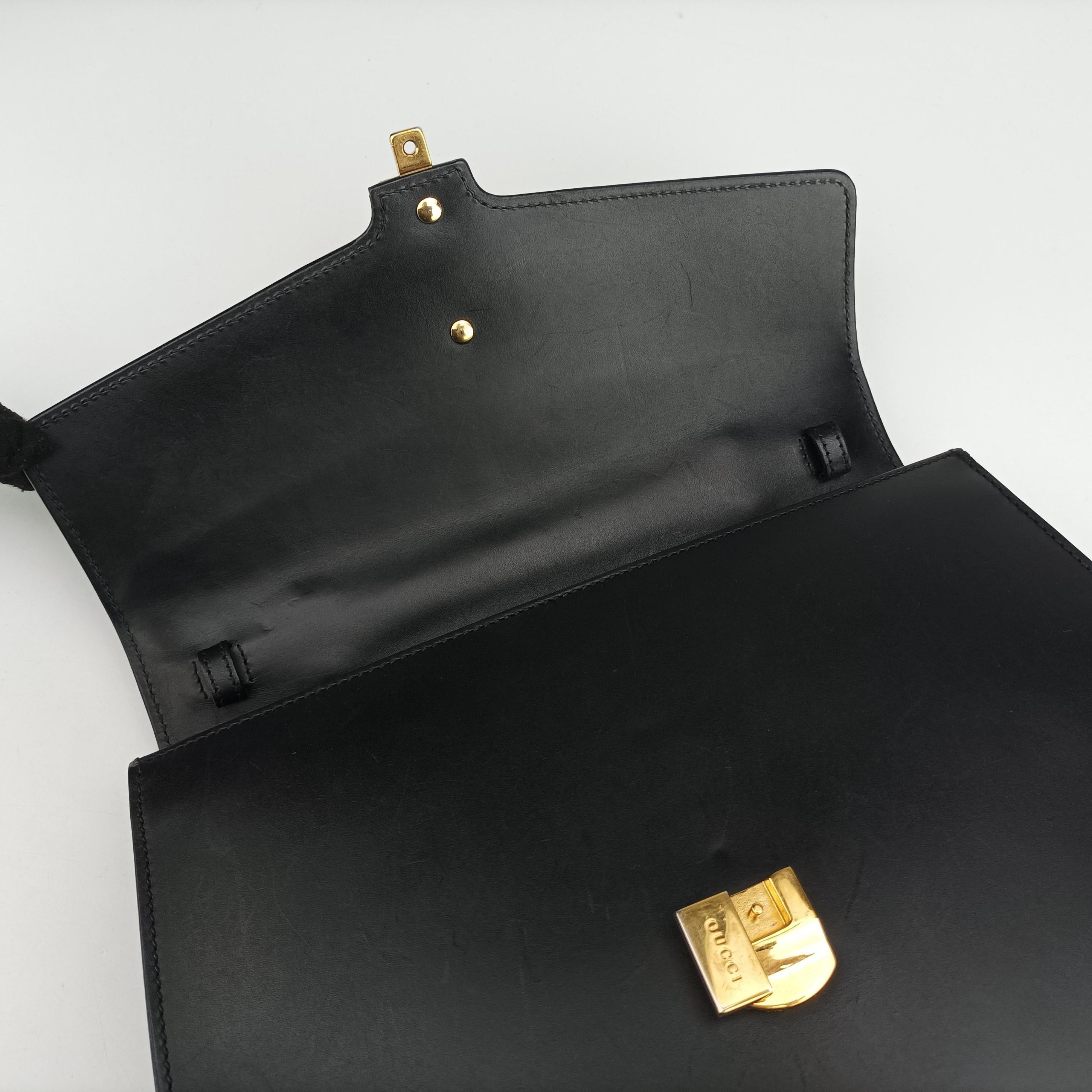 Pre-owned Gucci Sylvie Black Leather 431665 shoulderbag | stylenewstar