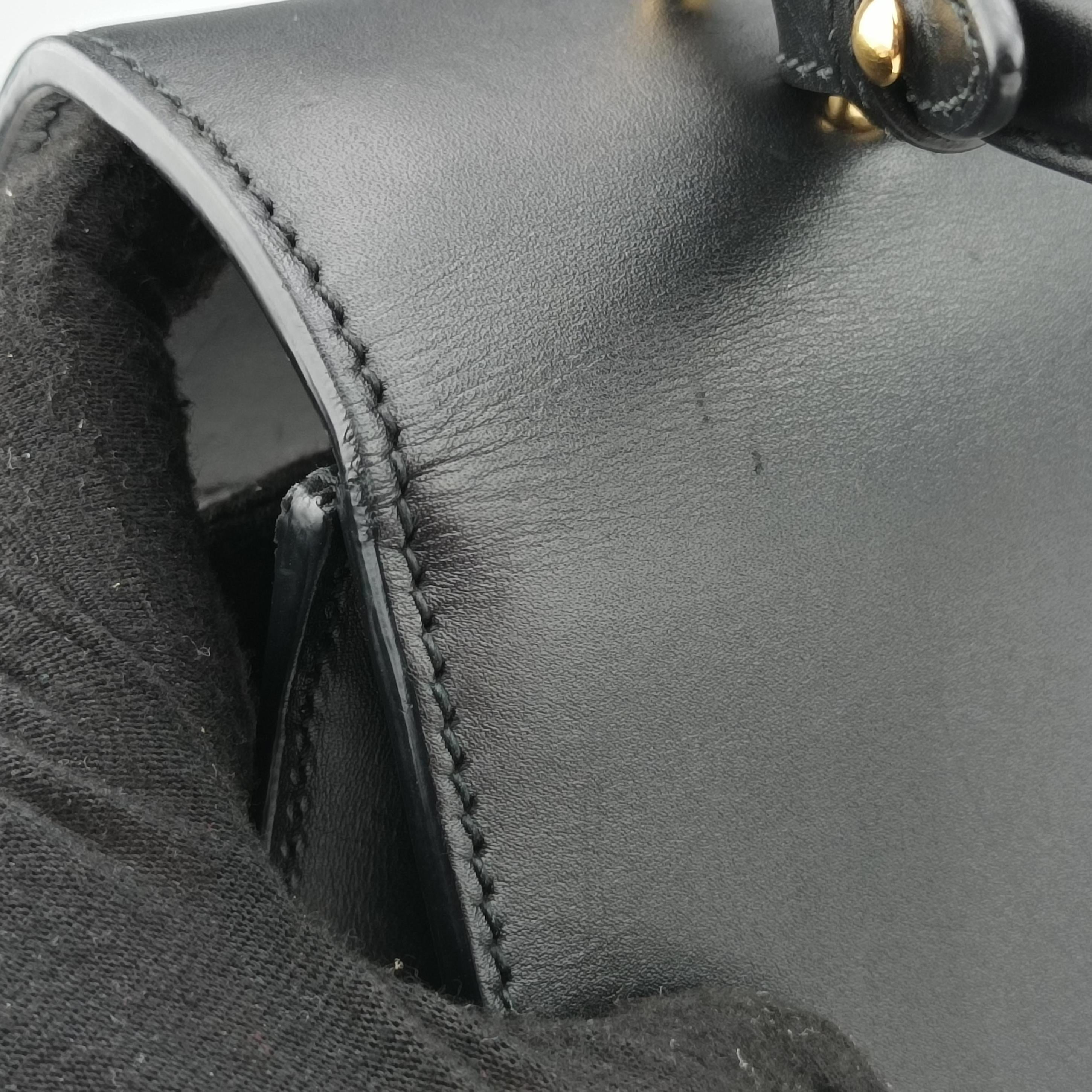 Pre-owned Gucci Sylvie Black Leather 431665 shoulderbag | stylenewstar