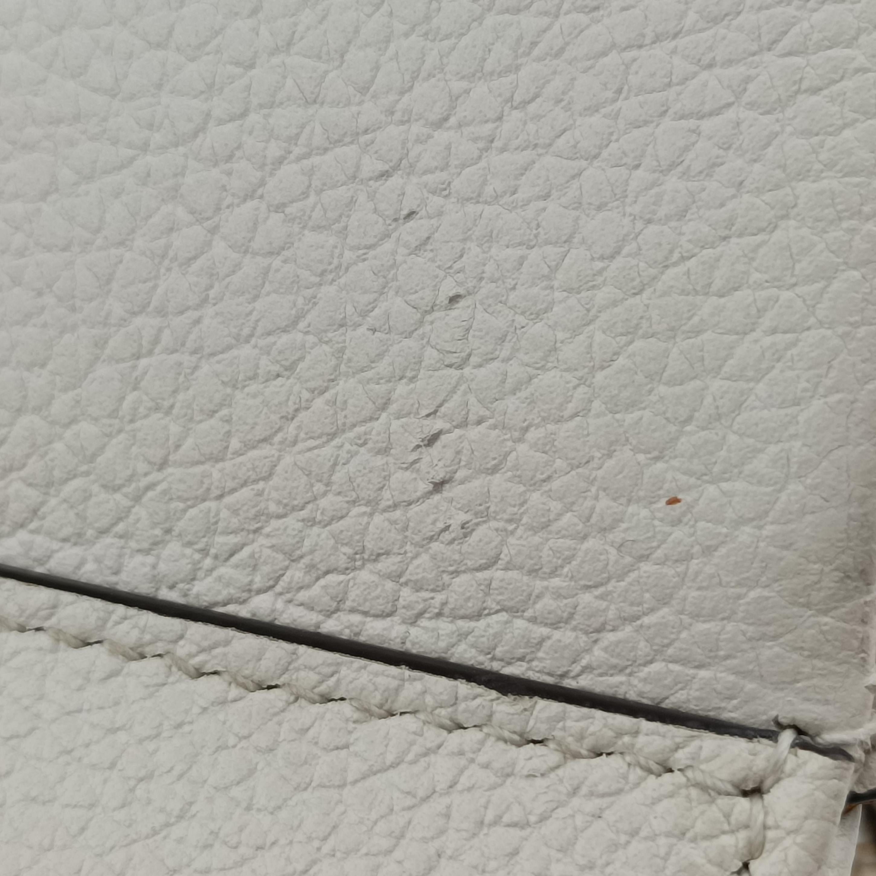 Pre-owned Gucci Zumi White Leather 569712 shoulderbag | stylenewstar