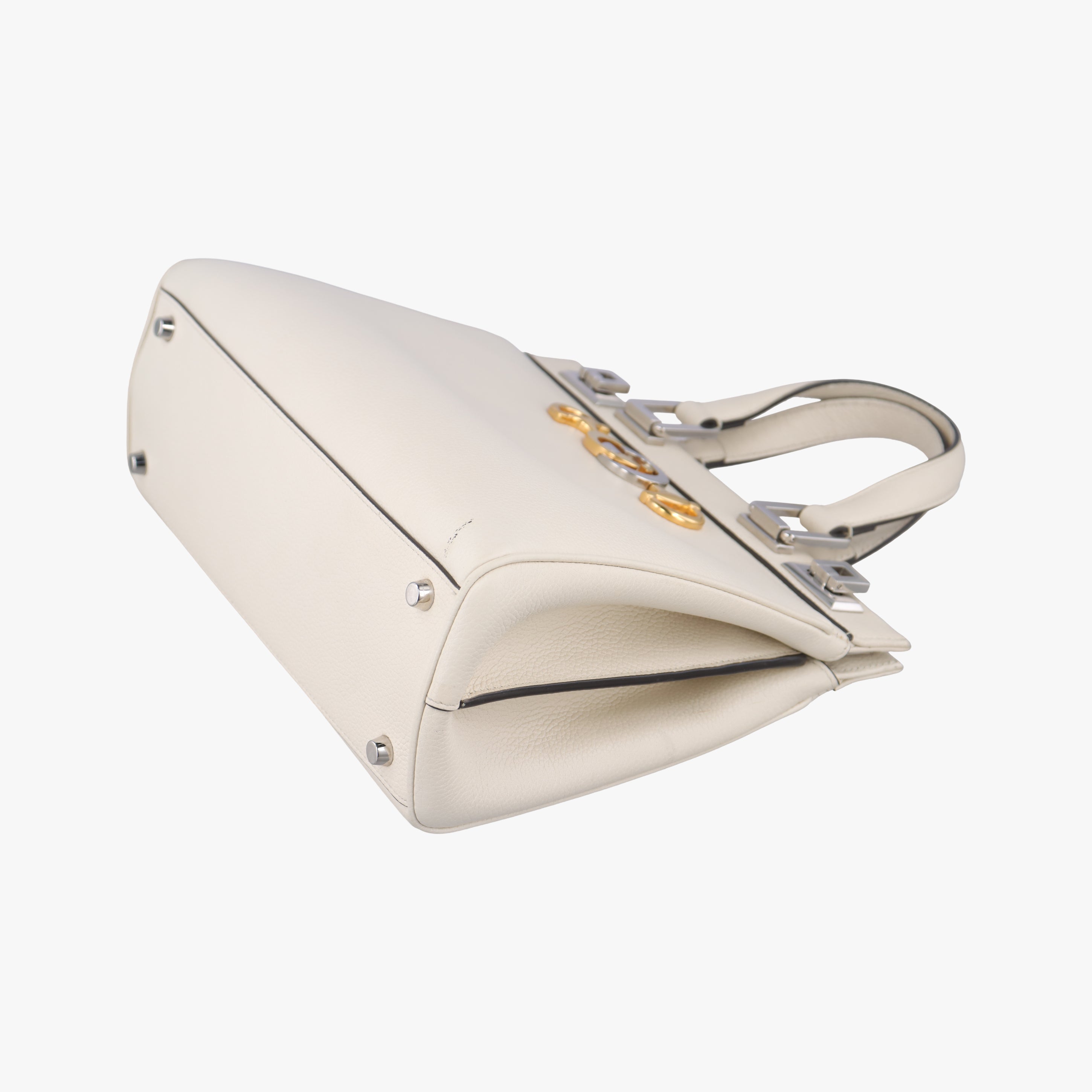 Pre-owned Gucci Zumi White Leather 569712 shoulderbag | stylenewstar
