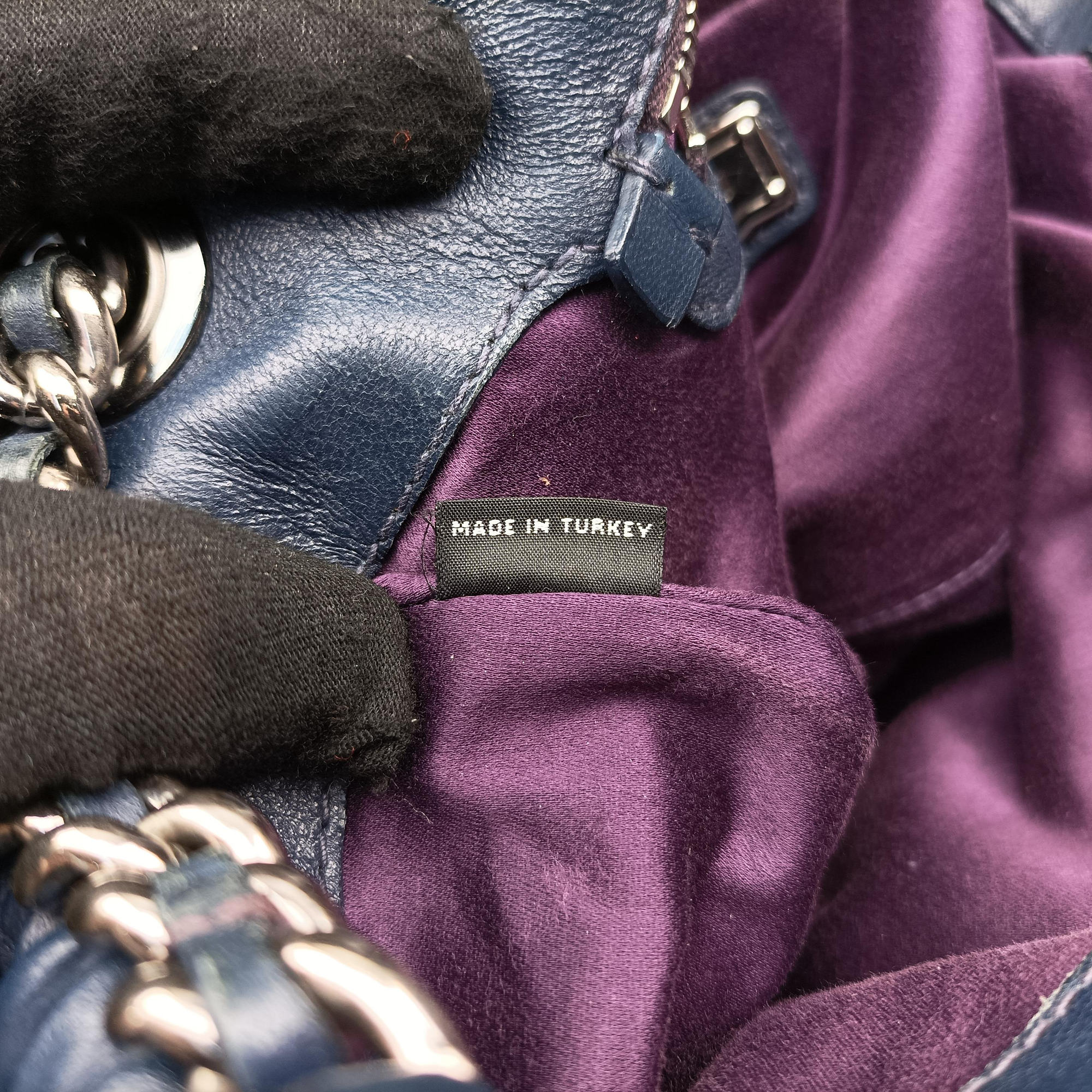 Pre-owned Miu Miu Matelasse Navy Leather RR1782 shoulderbag | stylenewstar