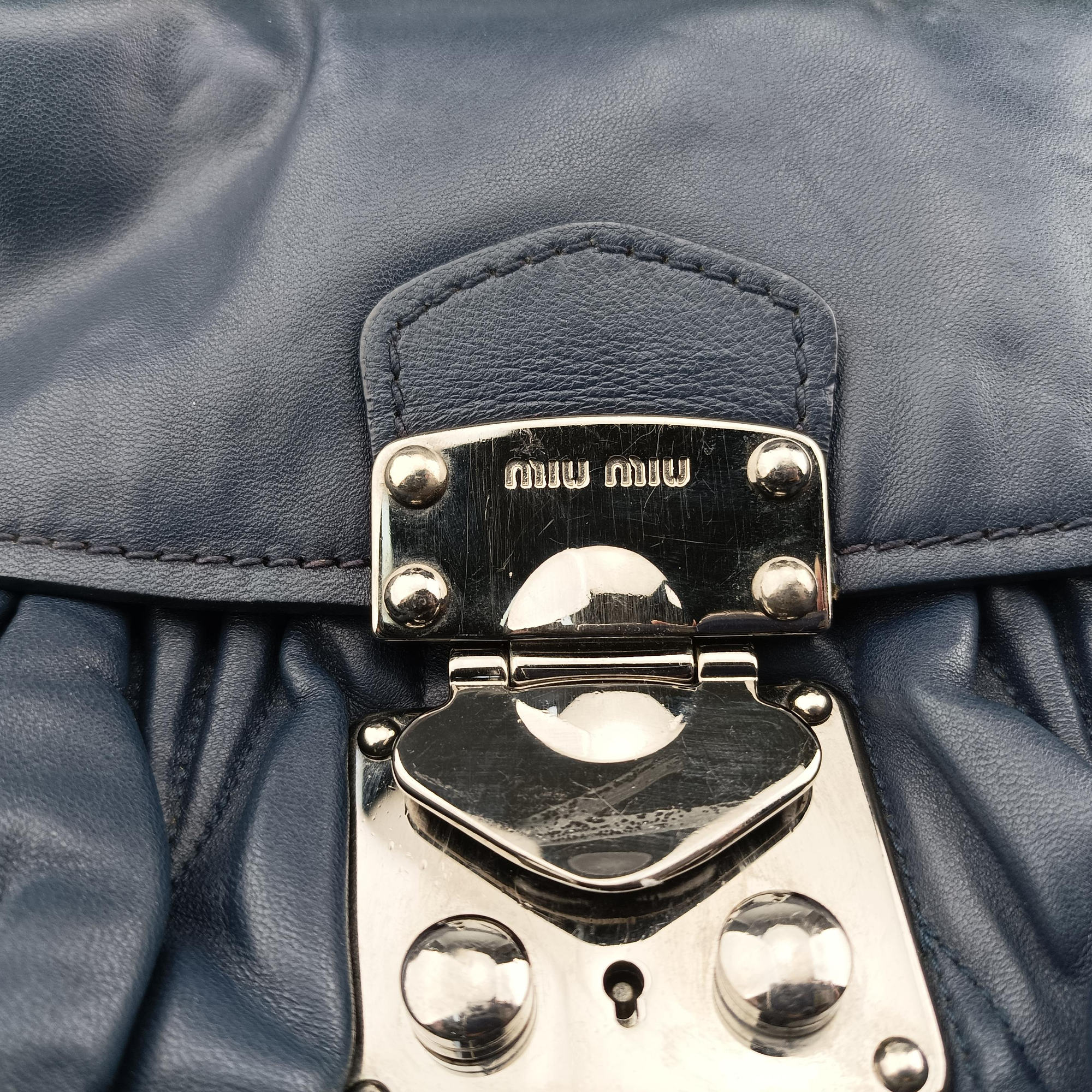 Pre-owned Miu Miu Matelasse Navy Leather RR1782 shoulderbag | stylenewstar