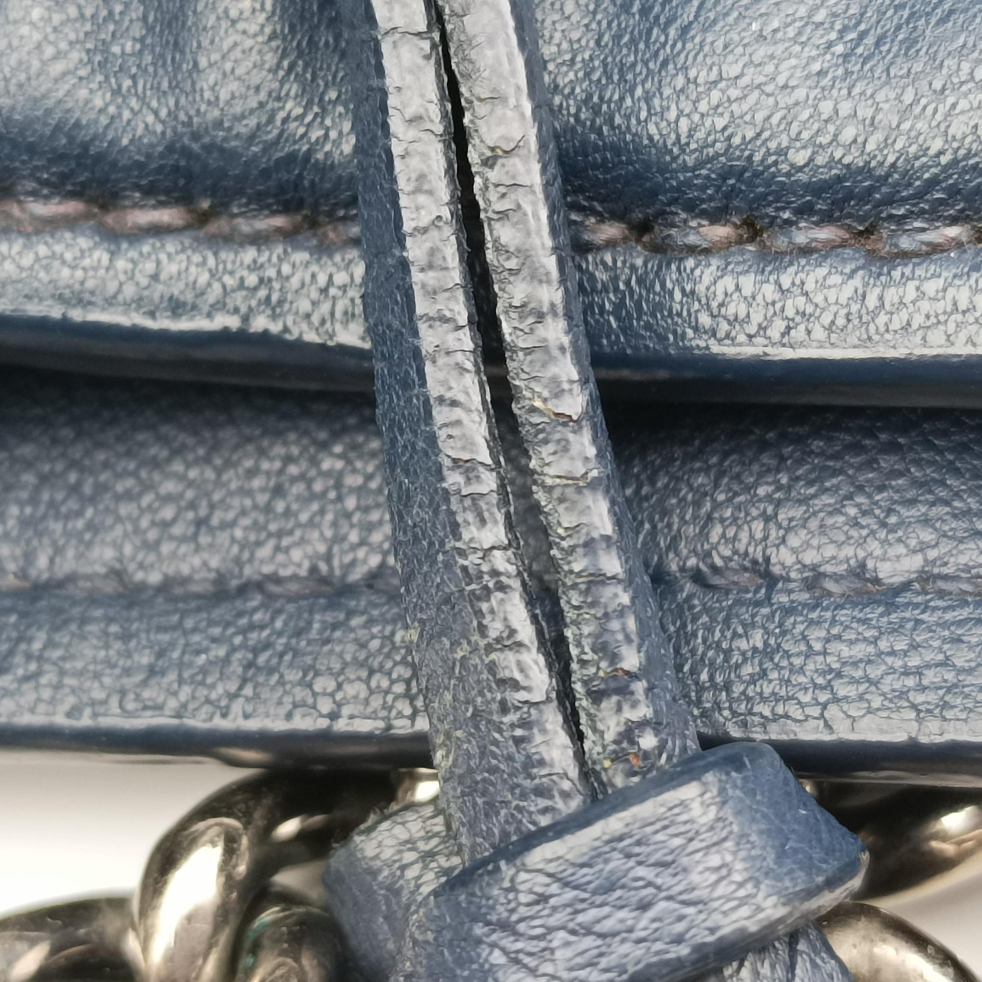 Pre-owned Miu Miu Matelasse Navy Leather RR1782 shoulderbag | stylenewstar