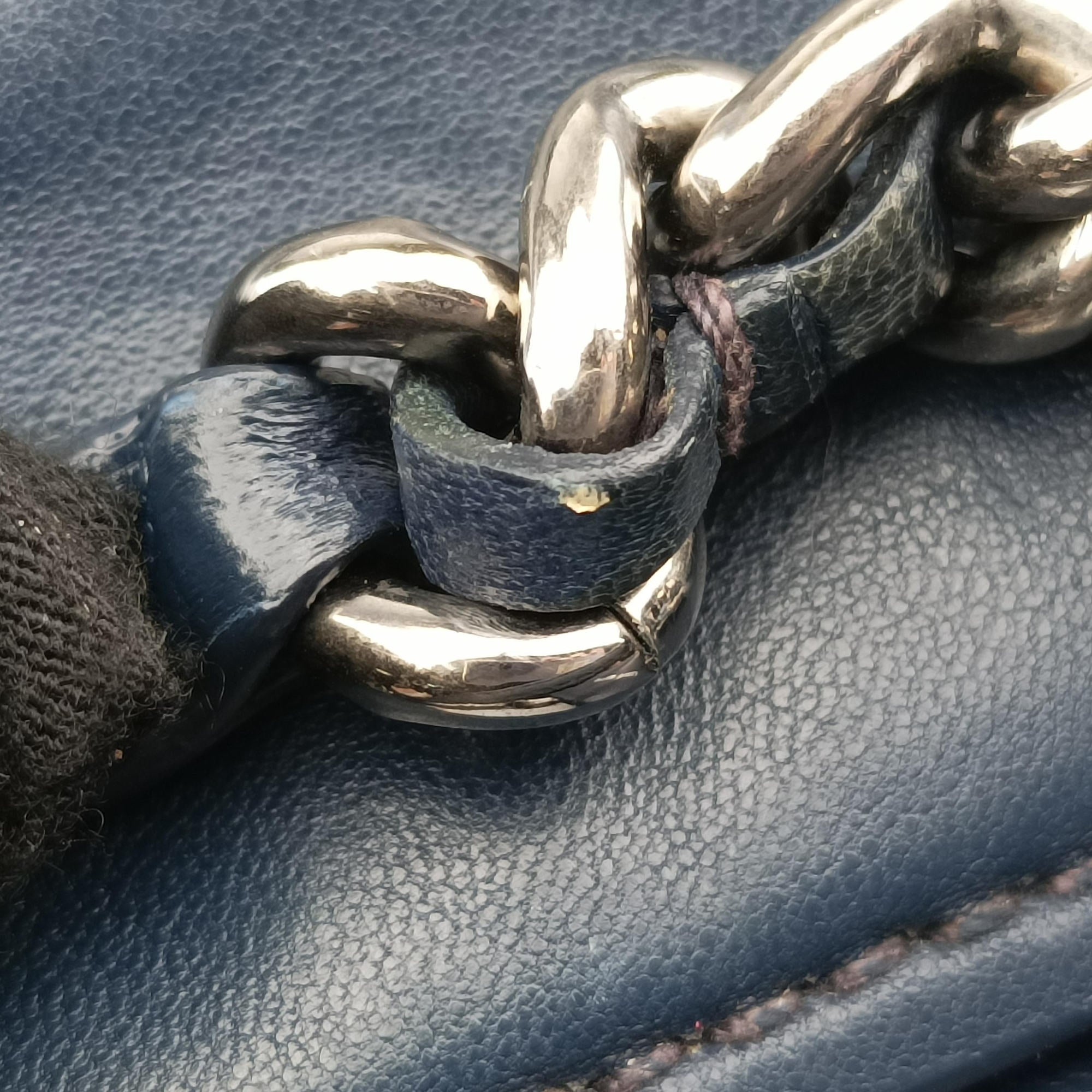Pre-owned Miu Miu Matelasse Navy Leather RR1782 shoulderbag | stylenewstar