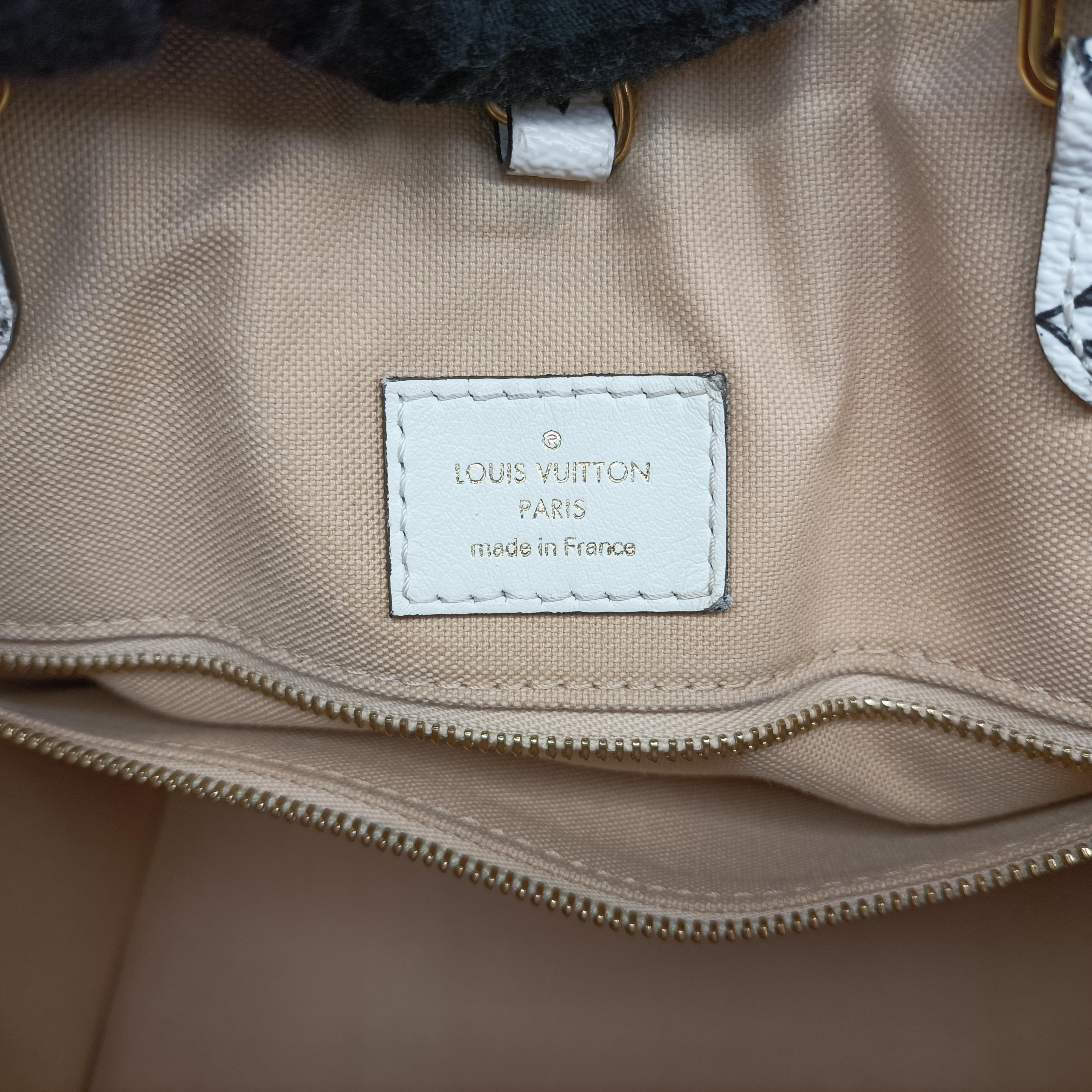 Pre-owned Louis Vuitton On The Go GM CREME×green×multicolor Monogram Giant M44571 shoulderbag | stylenewstar