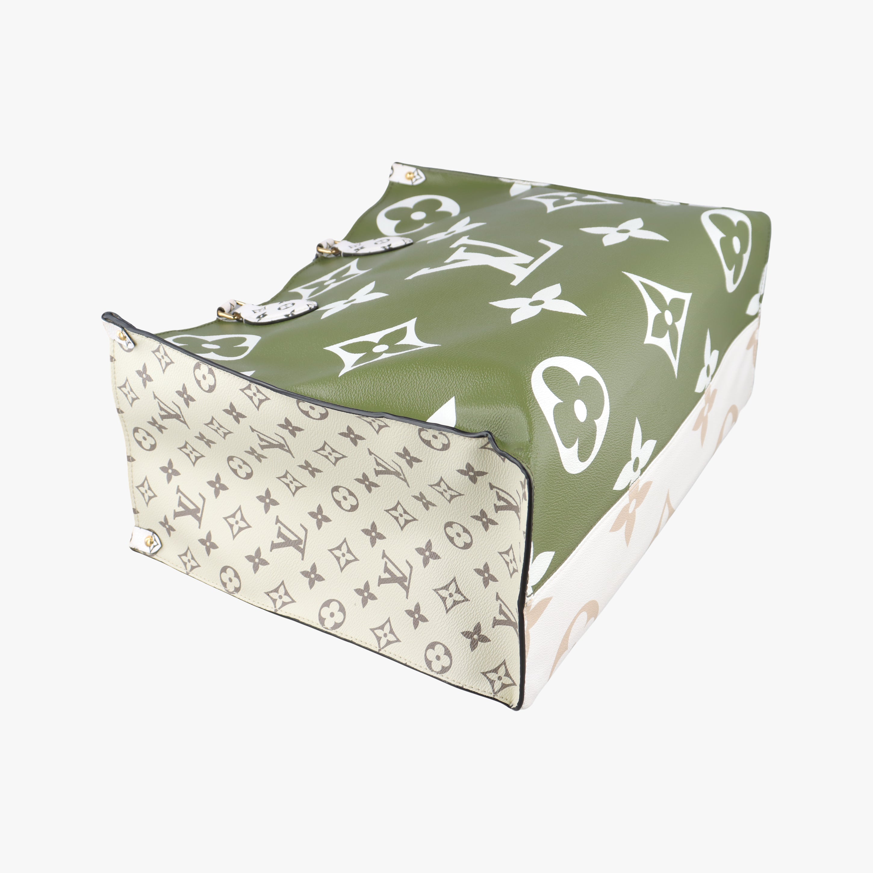 Pre-owned Louis Vuitton On The Go GM CREME×green×multicolor Monogram Giant M44571 shoulderbag | stylenewstar