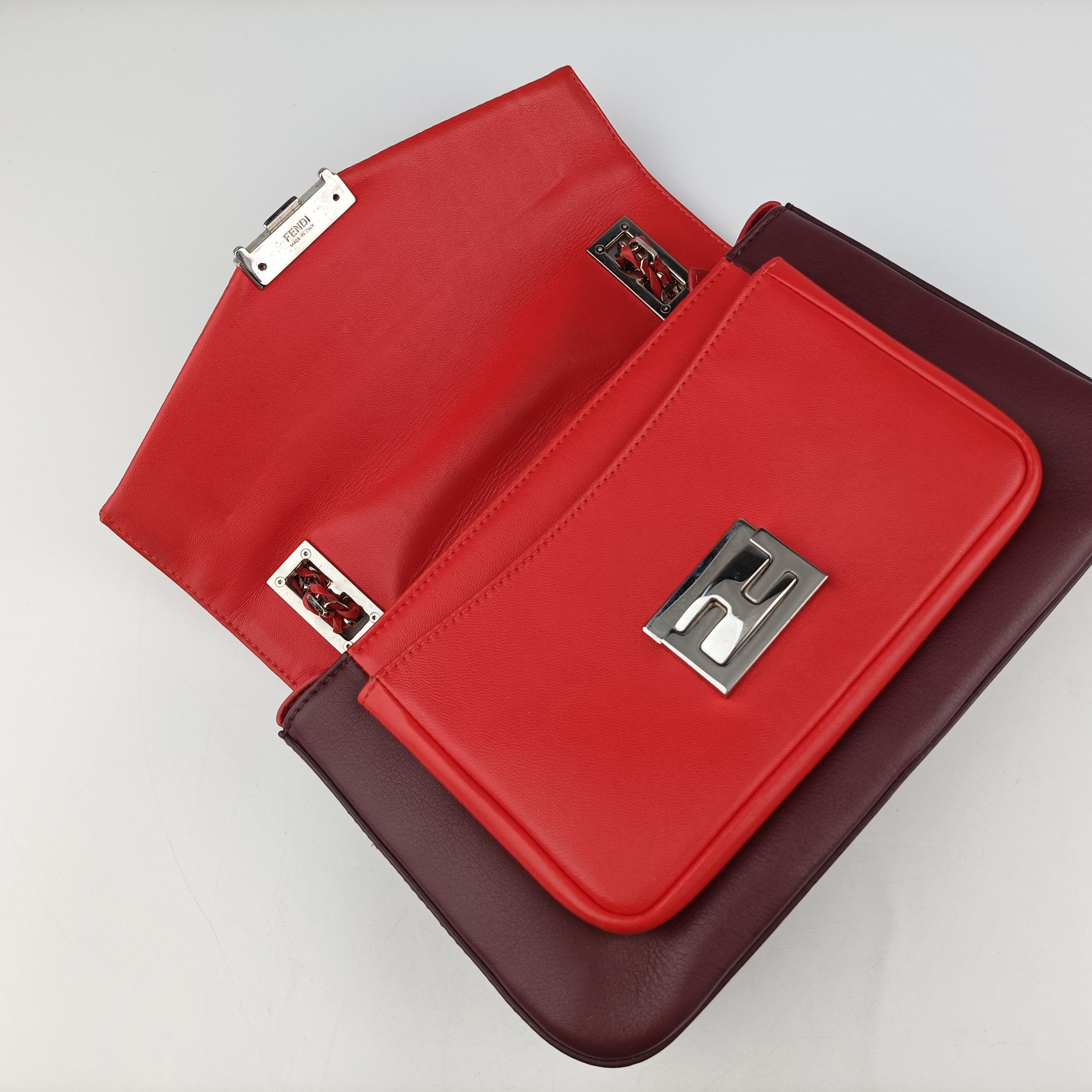 Pre-owned Fendi Be Baguette Red×Burgundy Leather 8BR677 shoulderbag | stylenewstar