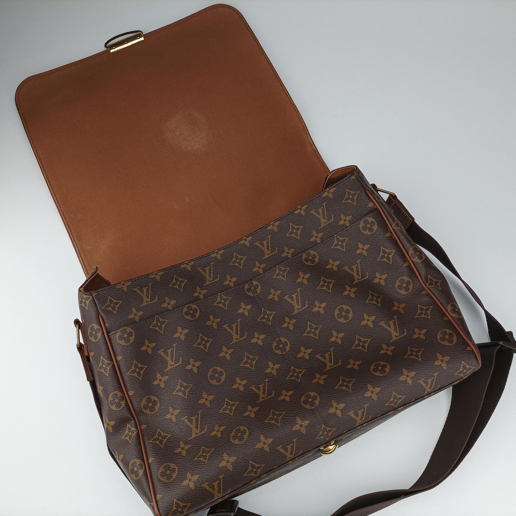 Pre-owned Louis Vuitton ABBESSES brown Monogram Canvas M45257 shoulderbag | stylenewstar