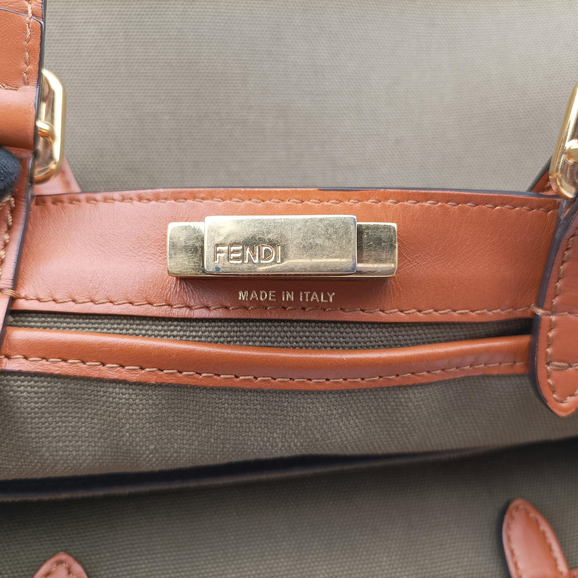 Pre-owned Fendi Peekaboo Green×beige canvas×leather 8BH374 shoulderbag | stylenewstar
