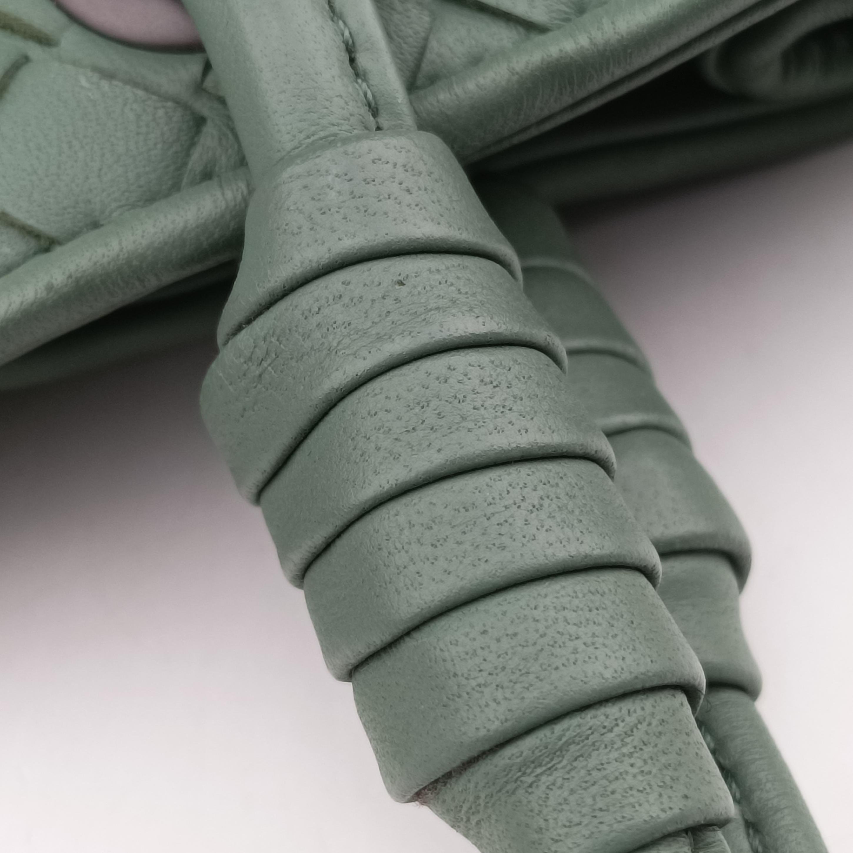 Secondhand Bottega Veneta Intrecciato Green lambskin  handbag | stylenewstar