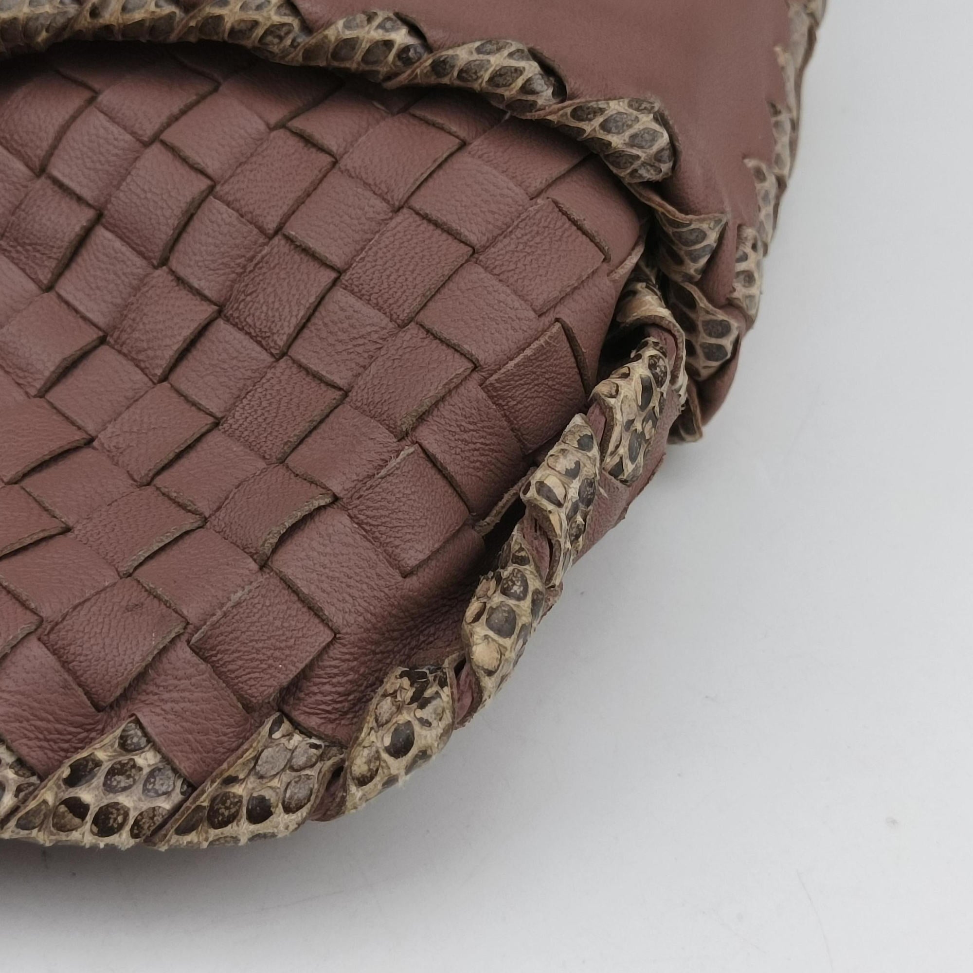 Pre-owned Bottega Veneta Intrecciato pink×Multicolour Lambskin x Snakeskin  shoulderbag | stylenewstar