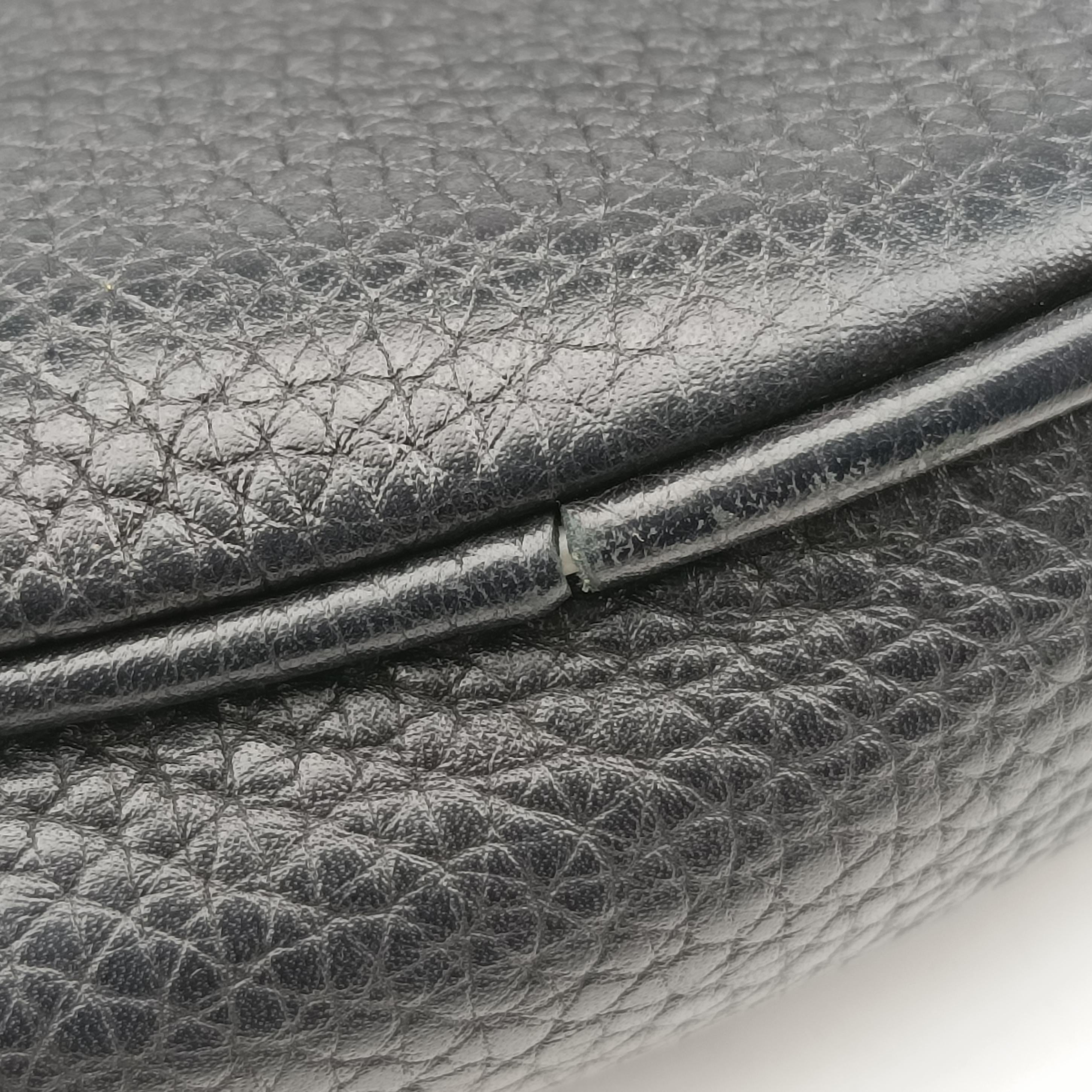 Pre-owned Gucci Soho Black Leather 353965 shoulderbag | stylenewstar