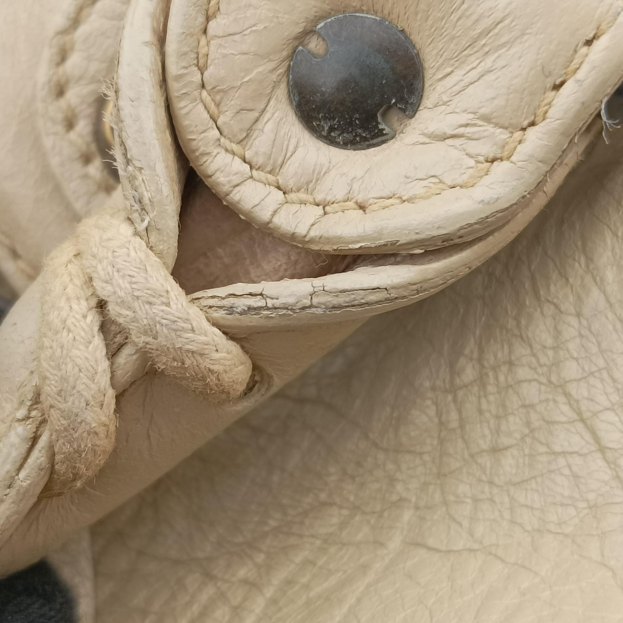 Pre-owned Balenciaga The First Beige lambskin  shoulderbag | stylenewstar