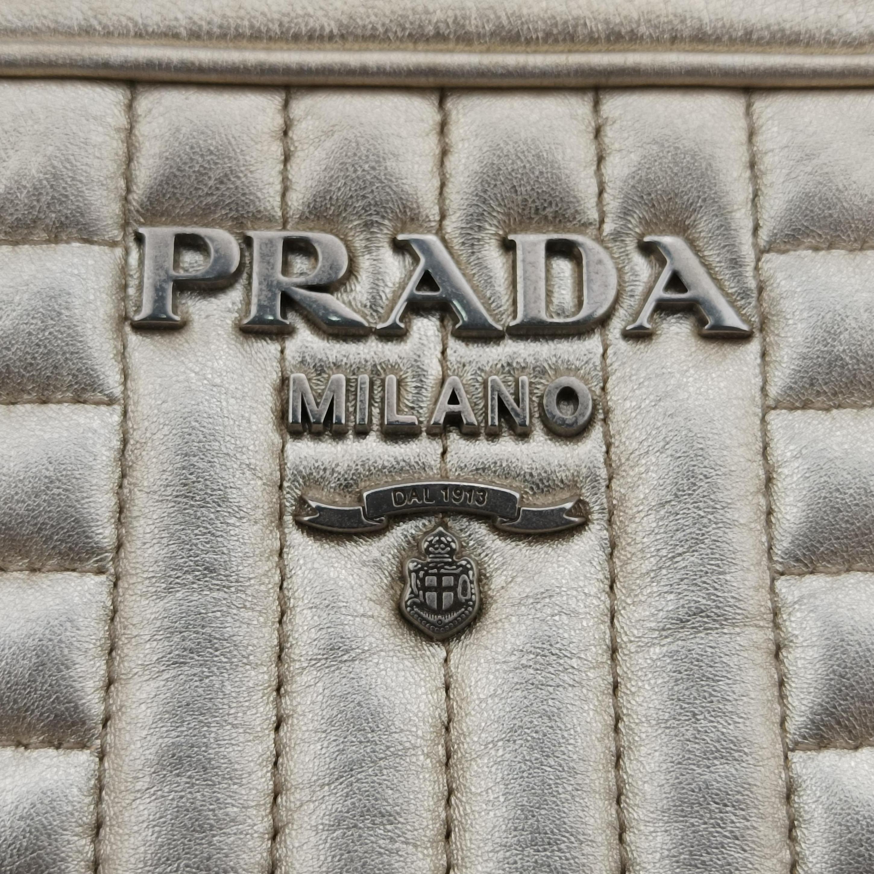 Pre-owned Prada Diagramme Golden Leather 1BH084 shoulderbag | stylenewstar