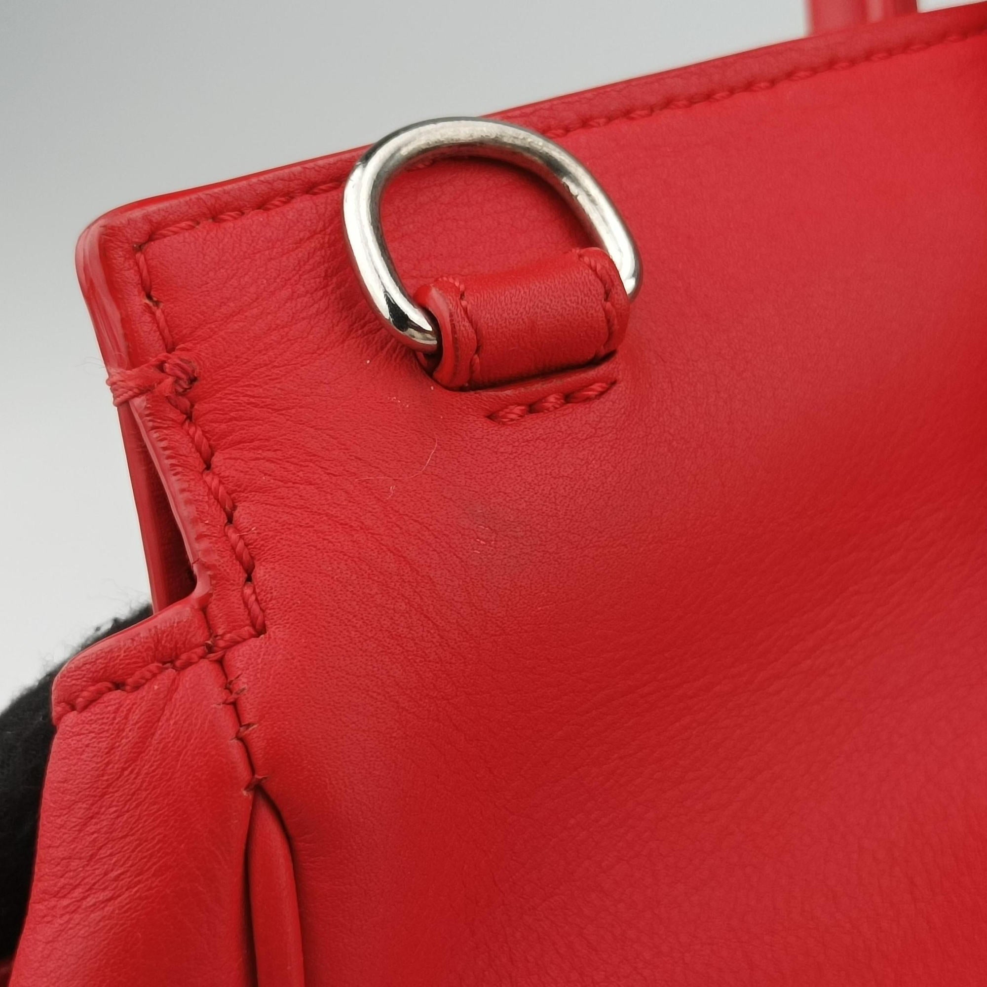 Pre-owned VERSACE Palazzo Empire Red Leather  shoulderbag | stylenewstar