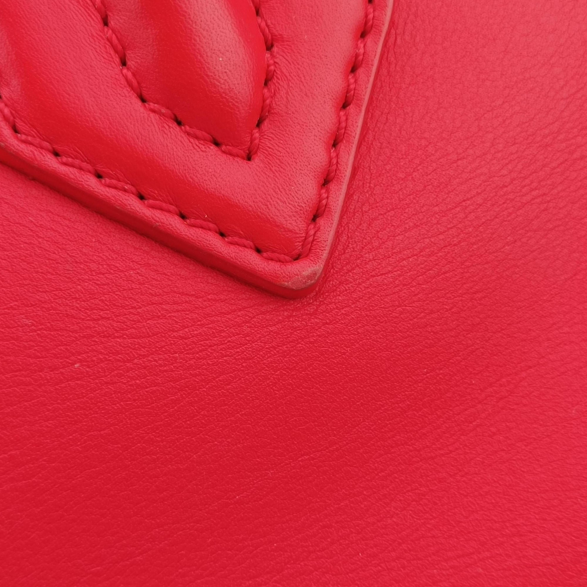 Pre-owned VERSACE Palazzo Empire Red Leather  shoulderbag | stylenewstar