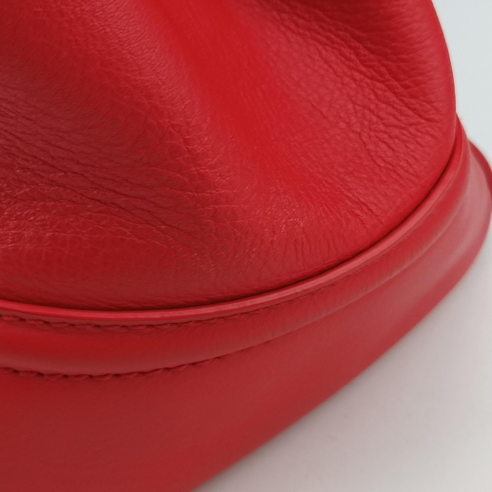 Pre-owned VERSACE Palazzo Empire Red Leather  shoulderbag | stylenewstar