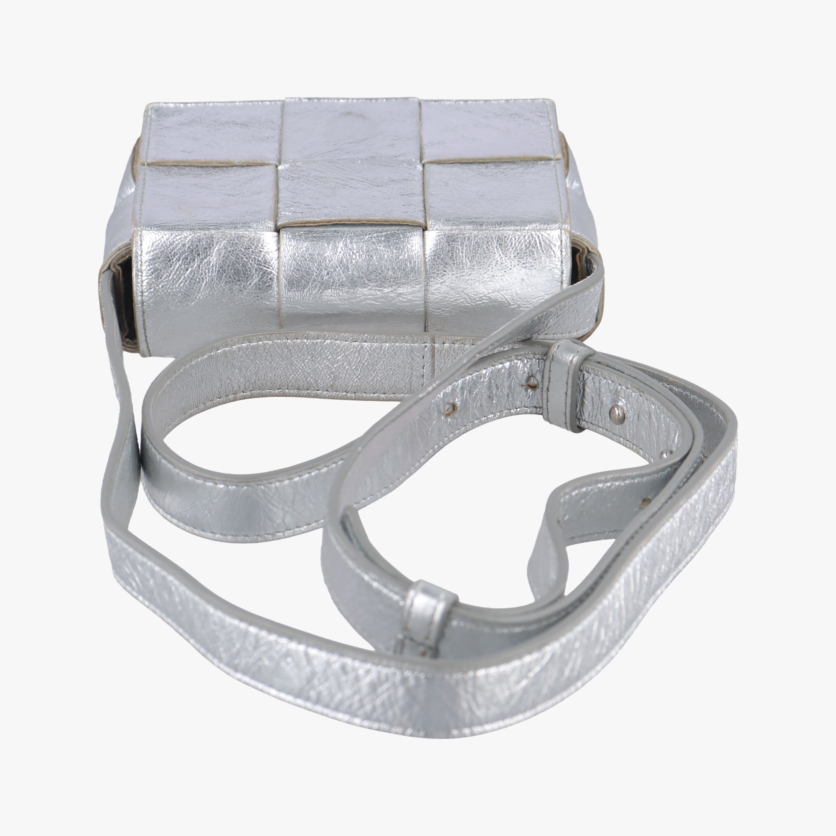 Pre-owned Bottega Veneta Cassette Silver leather  shoulderbag | stylenewstar